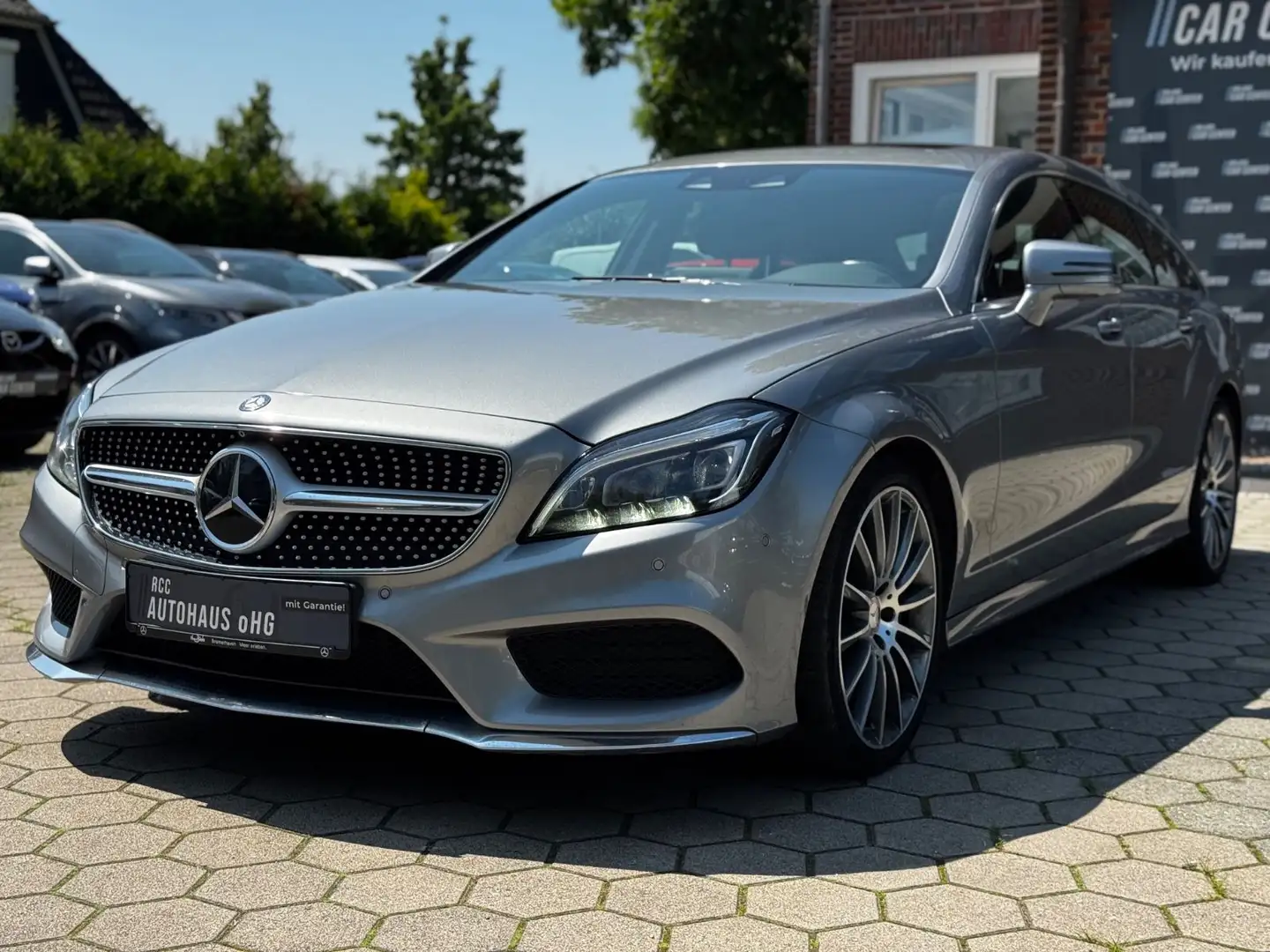 Mercedes-Benz CLS CLS 350d AMG SB 360° Distr HK LED Memory Zilver - 1