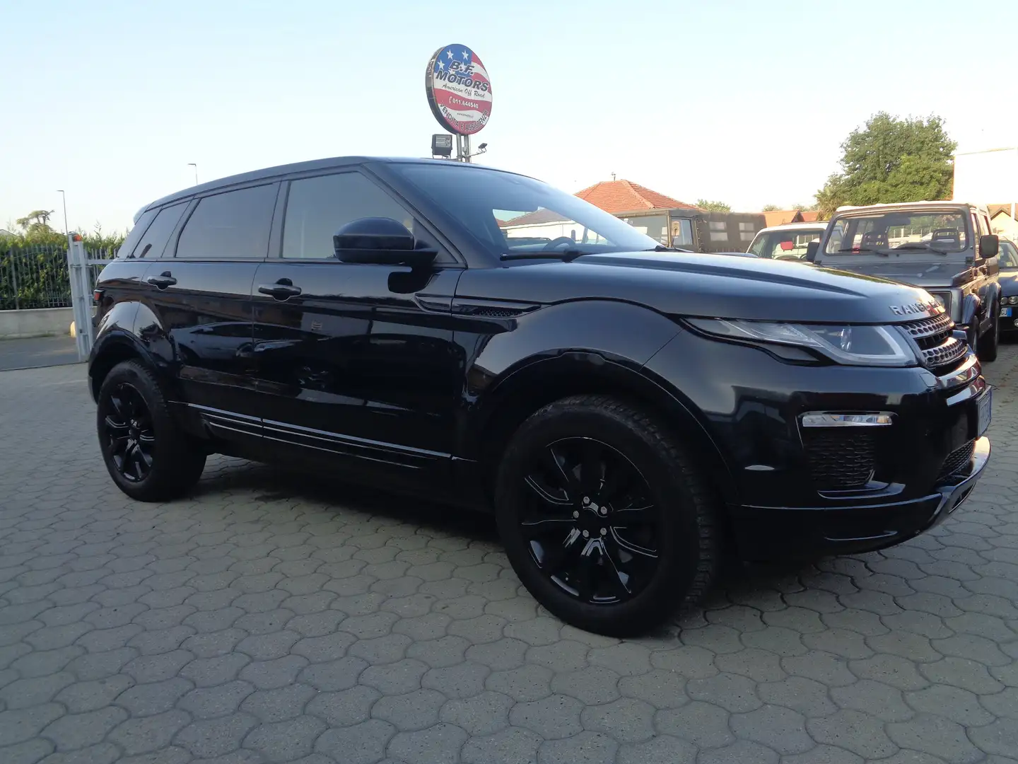 Land Rover Range Rover Evoque Range Rover Evoque 3p 2.2 td4 Autocarro 5p 150cv Nero - 1
