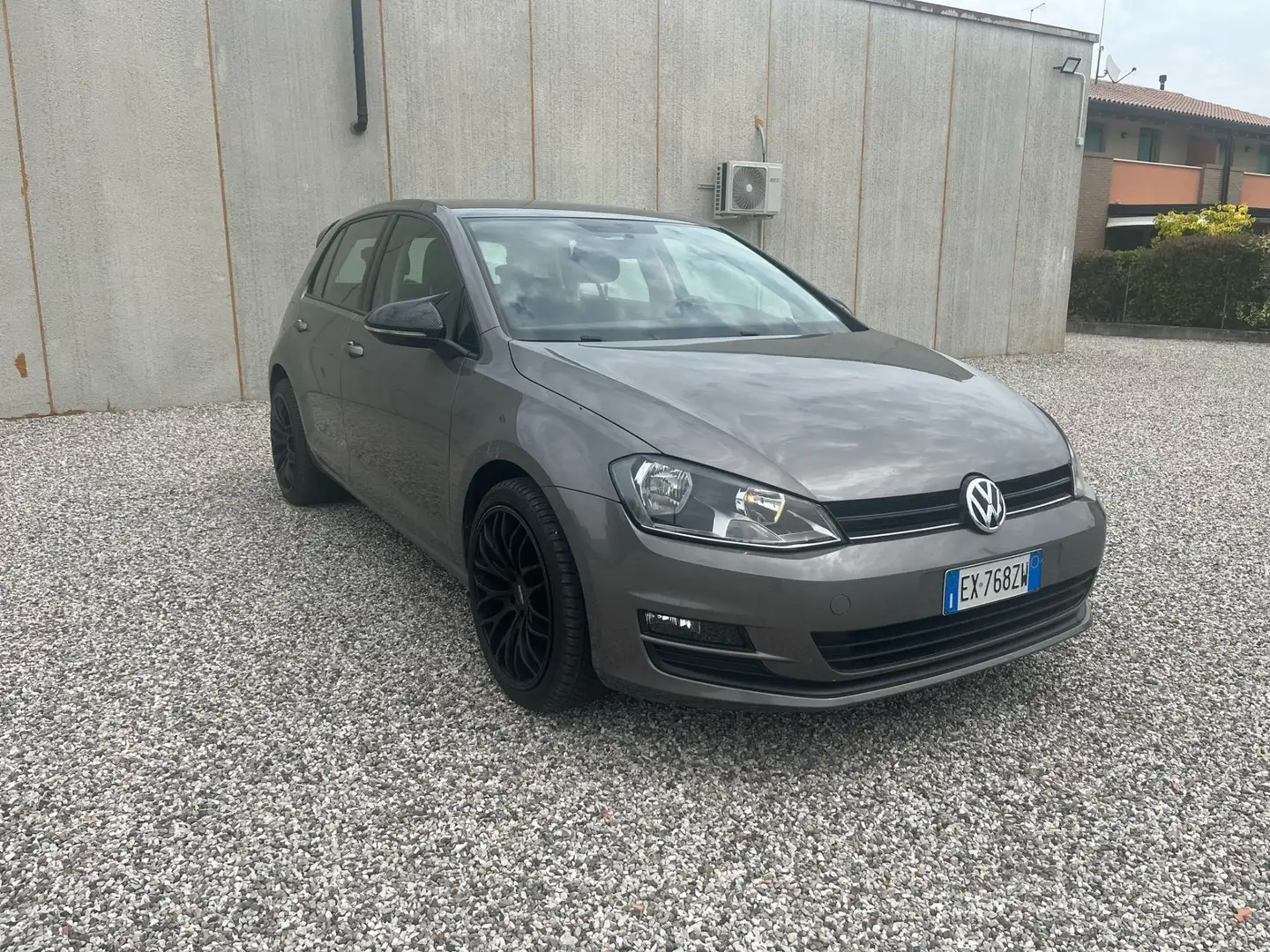 Volkswagen Golf 5p 1.2 tsi Trendline 85cv Blanco - 1
