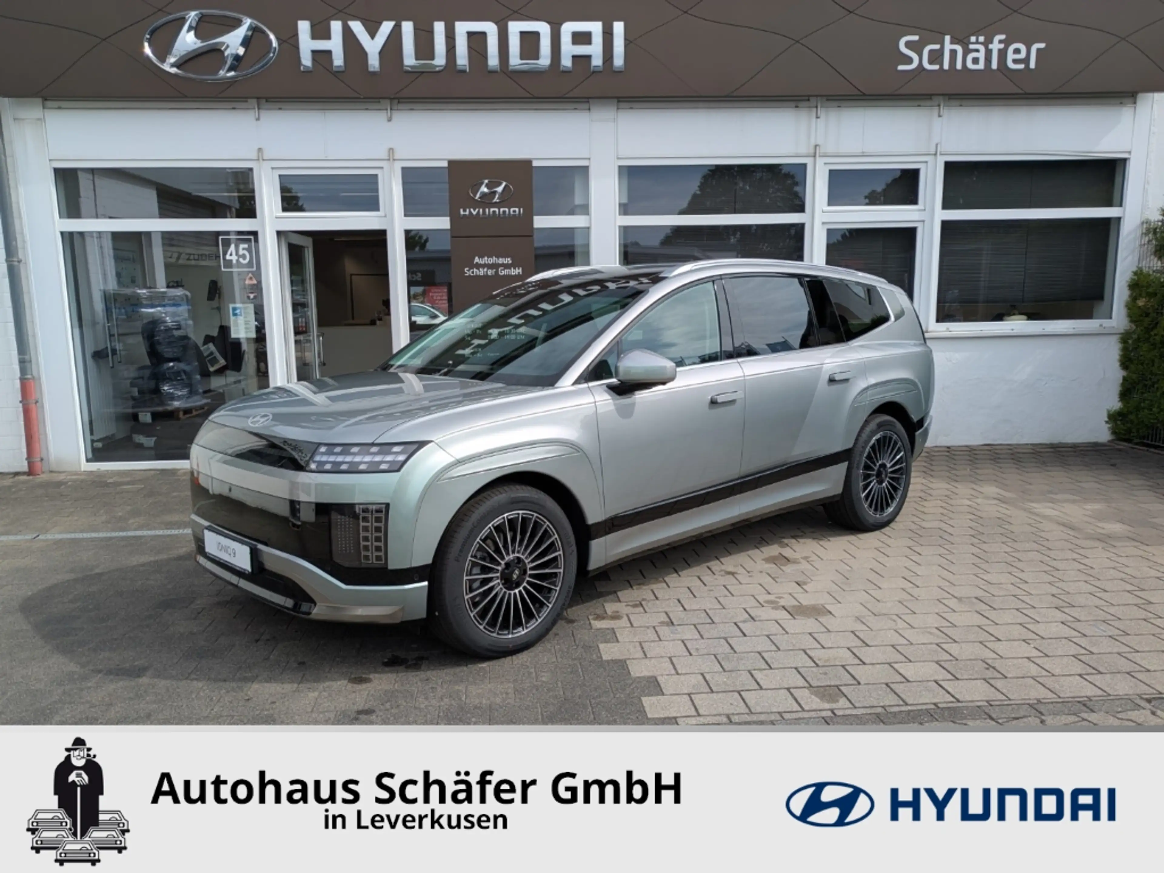 Hyundai IONIQ 9 UNIQ 110kWh (307PS) 4WD 7-Sitzer Pano HUD El. Pano