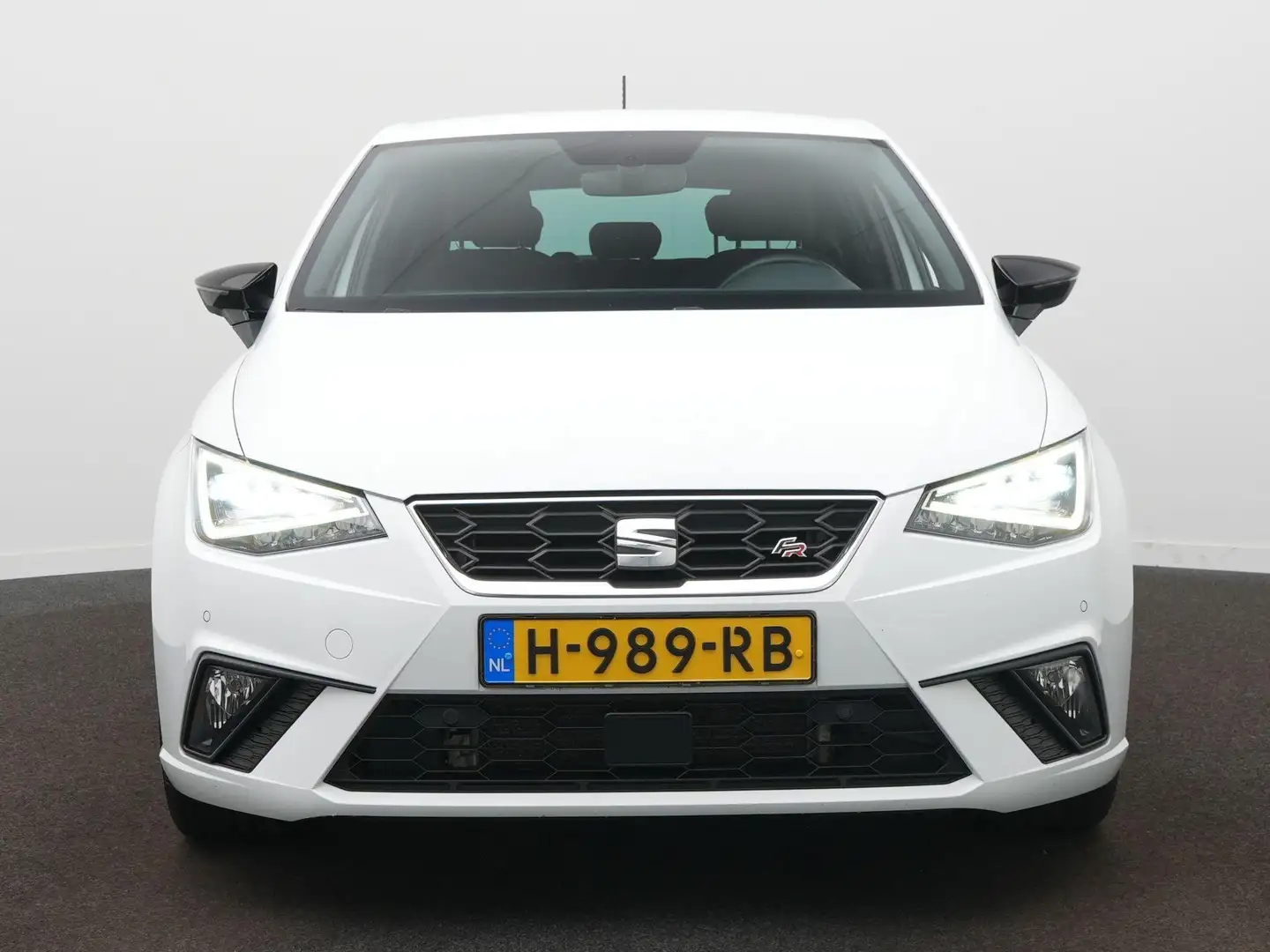 SEAT Ibiza 1.0 TSI FR Business Intense Camera / Navi / Cruise Wit - 2