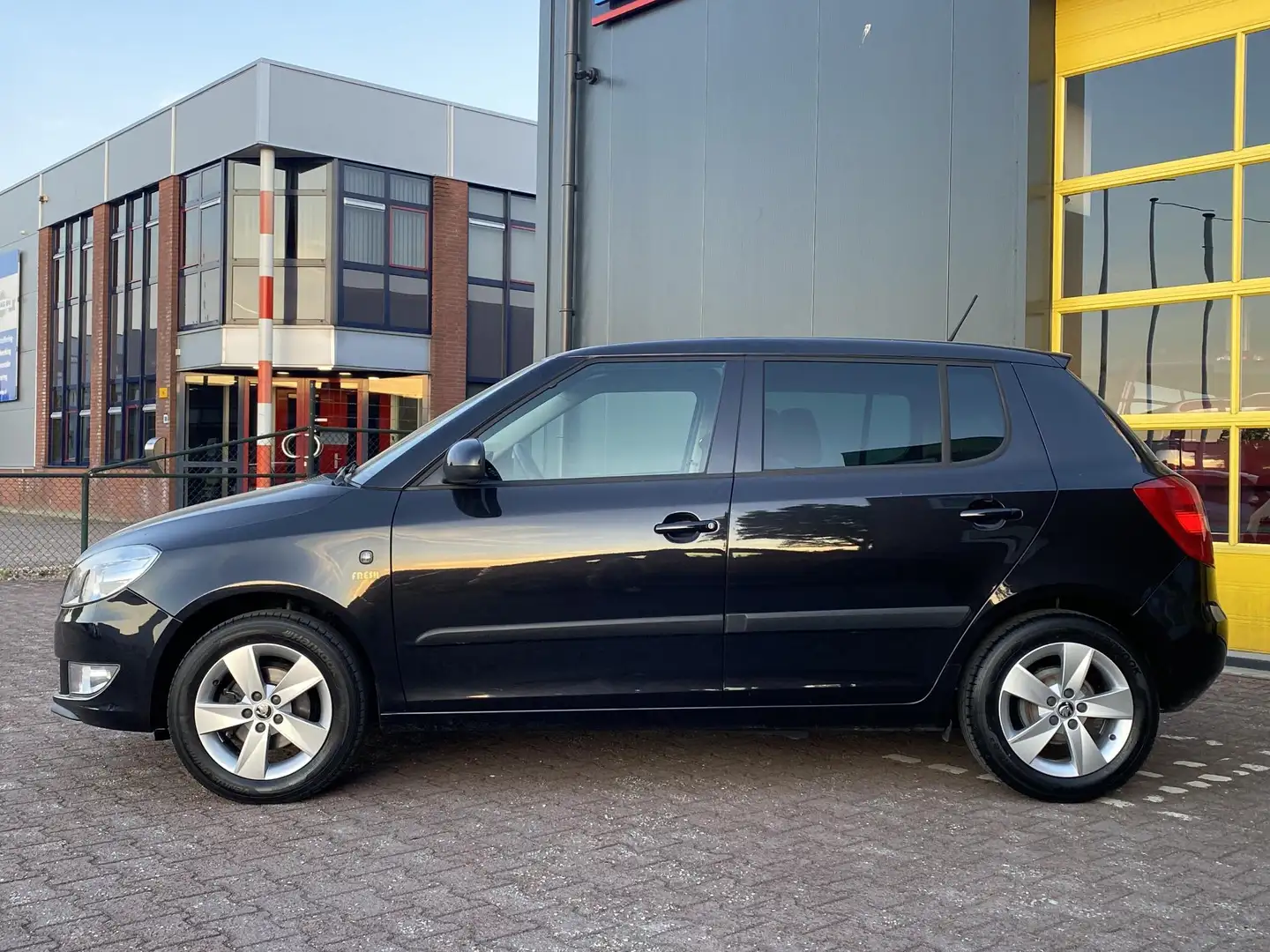 Skoda Fabia 1.2 TSI Comfort LPG-G3 Negro - 2
