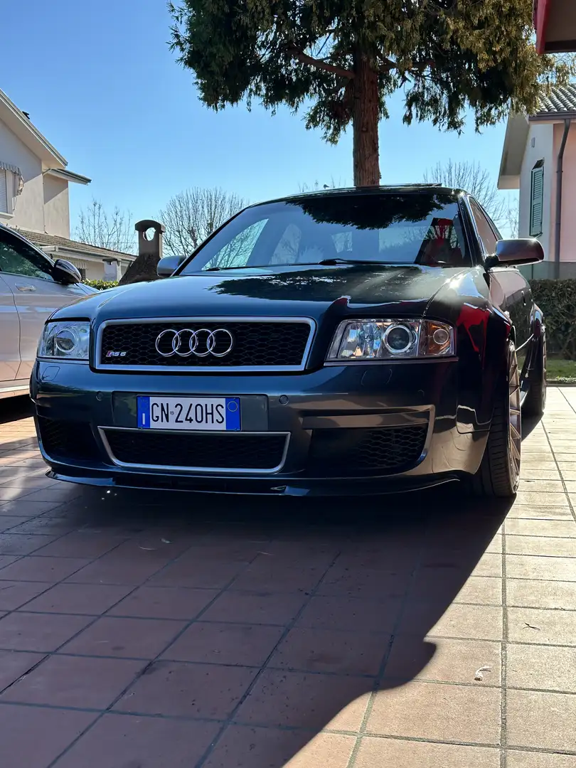 Audi RS6 4.2 V8 - 1