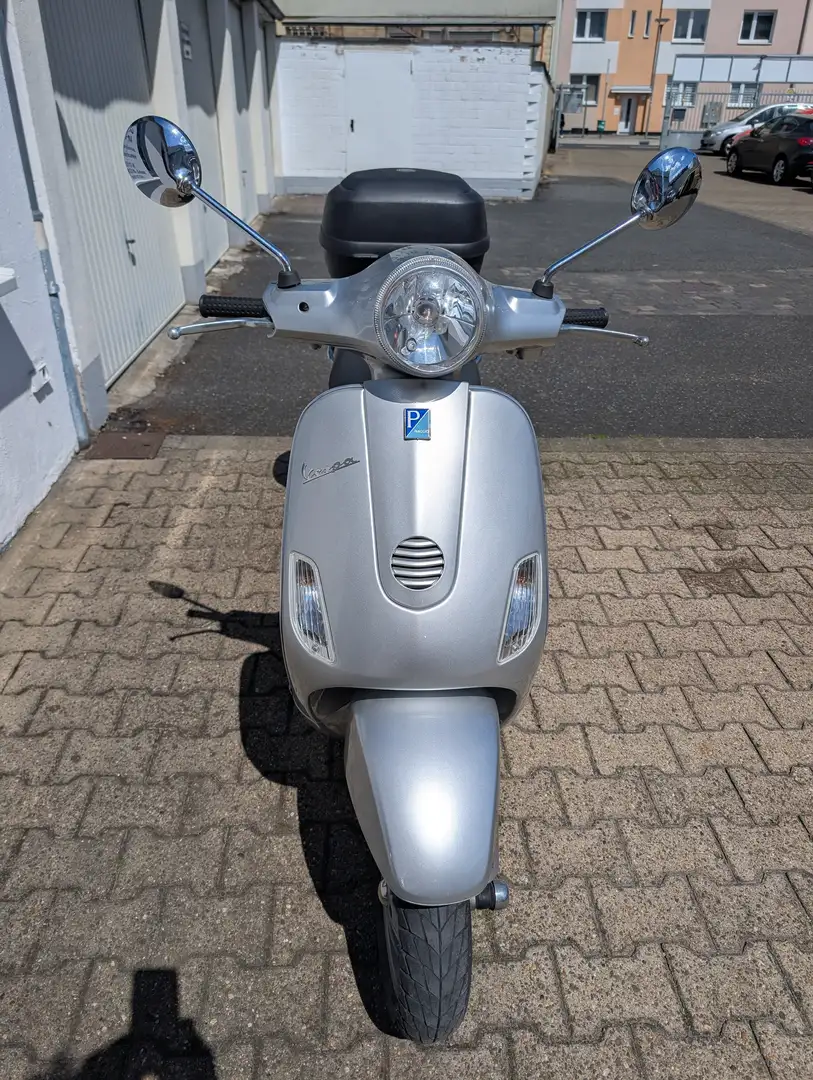 Vespa LX 50 Piaggio LX 50 2T Zilver - 2