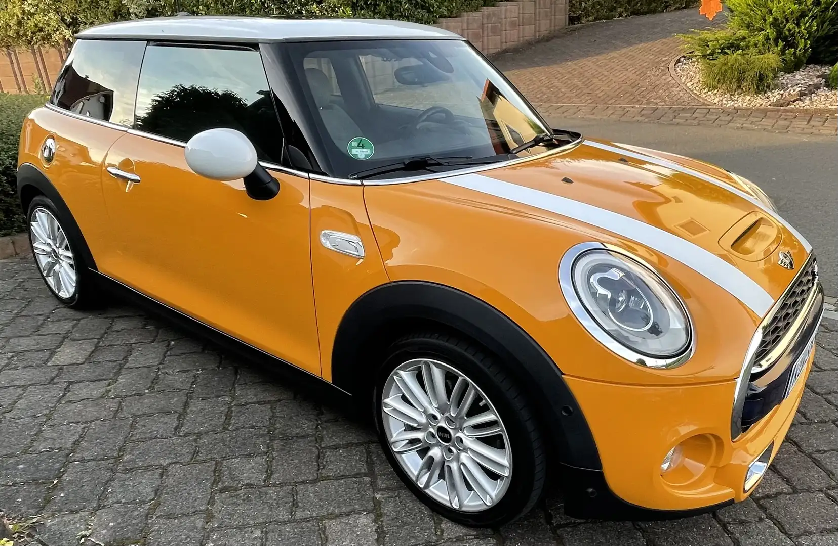 MINI Cooper S Sport-Aut. - 1