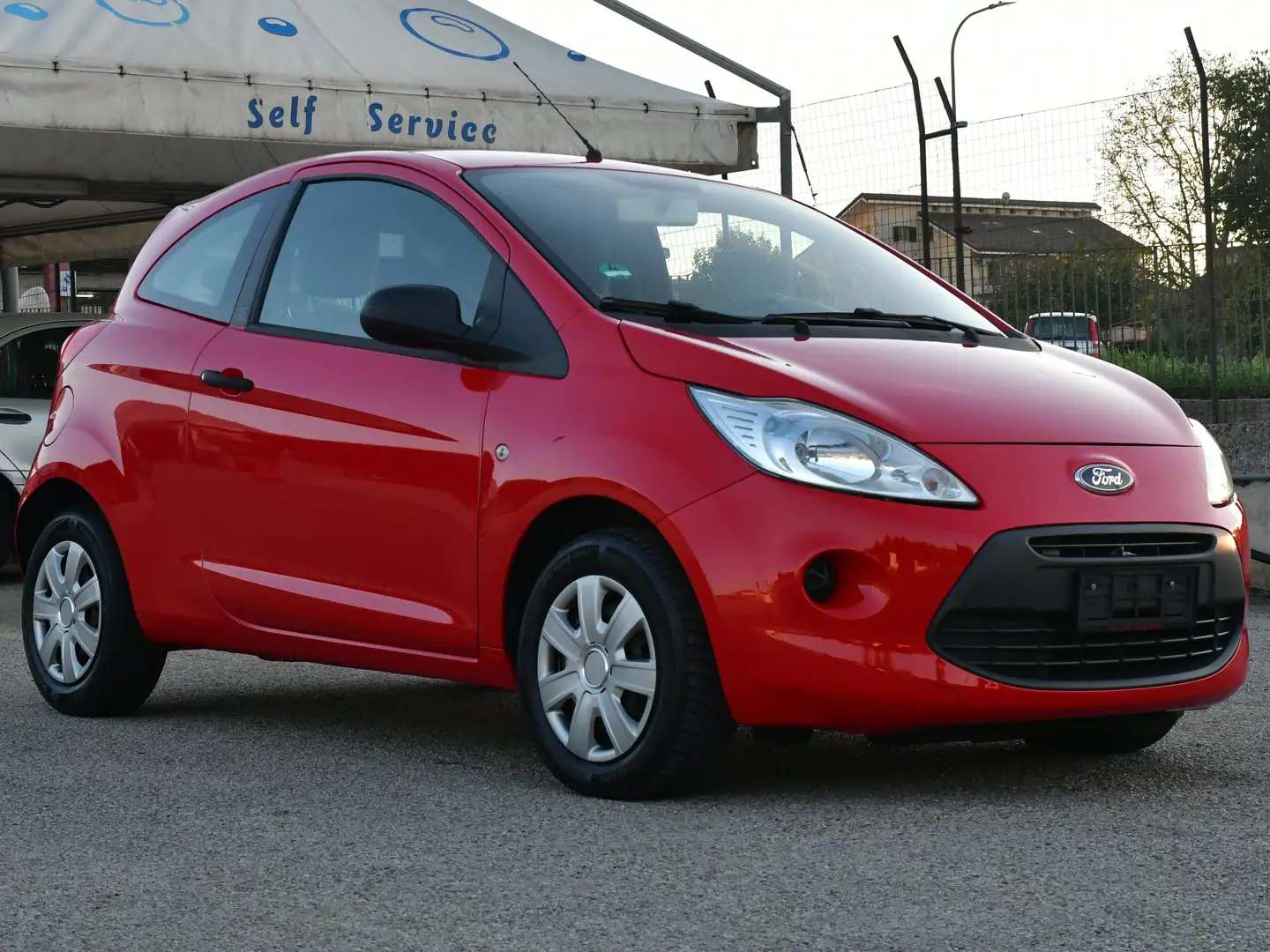 Ford Ka/Ka+ Ka 1.2 + 69cv E6 Červená - 2