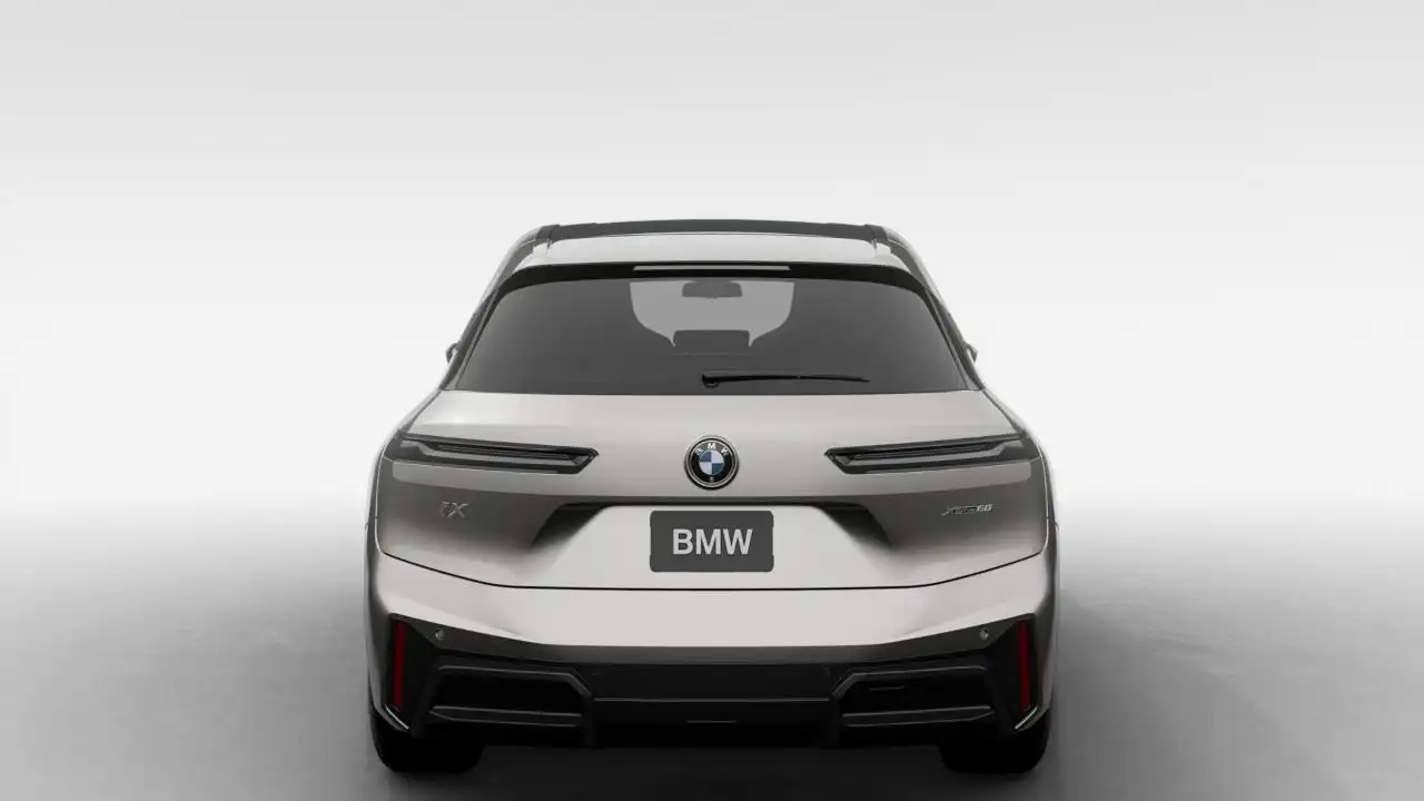 BMW iX снимка BMW iX