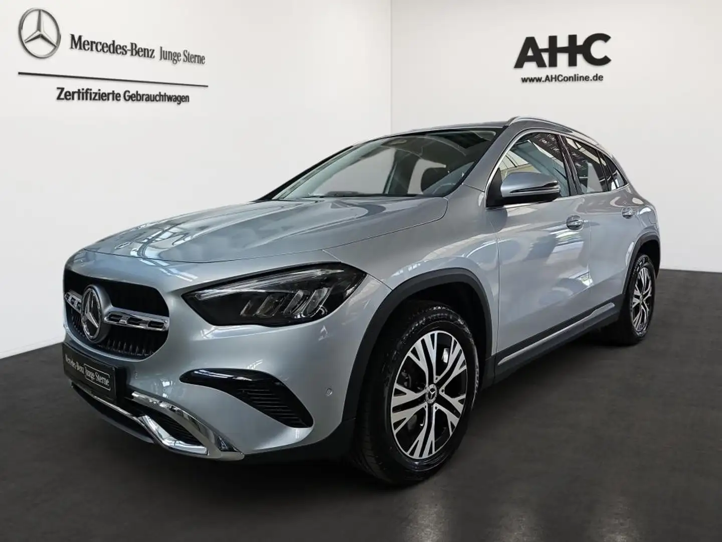 Mercedes-Benz GLA 220 4M Progressive Navi LED SHZ SpurH e.Heck Silber - 1