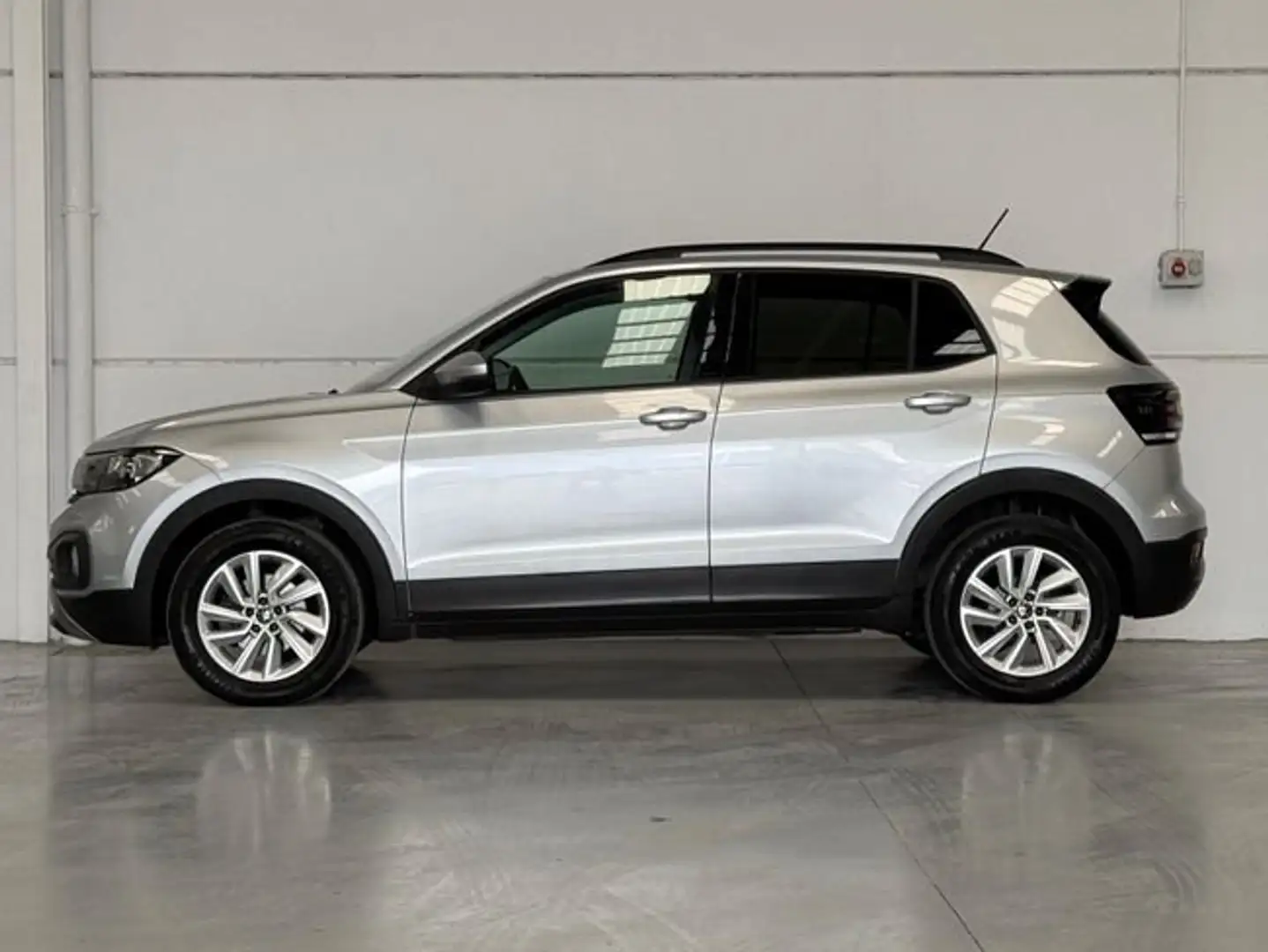 Volkswagen T-Cross 1.0 TSI Advance DSG7 81kW Silber - 2