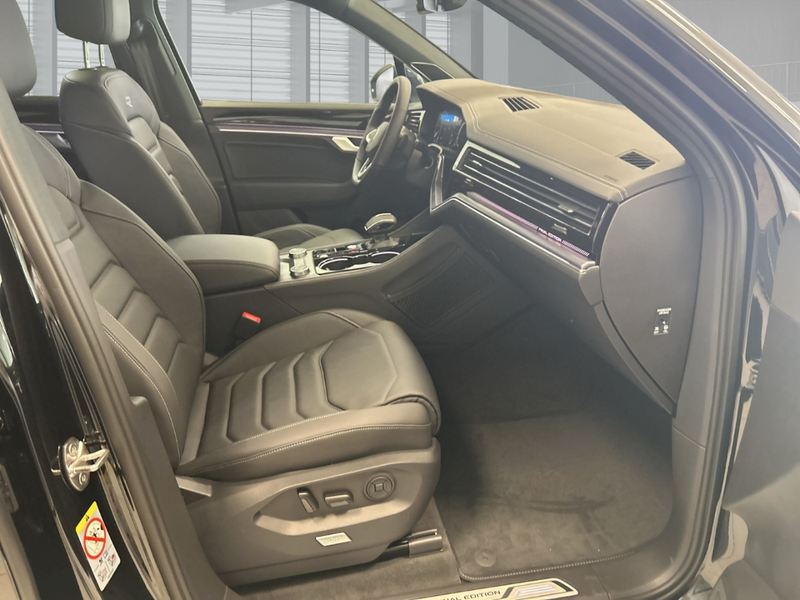 Volkswagen Touareg Final Edition R-Line 3.0 TDI V6 Automatik 4Motion — photo 5