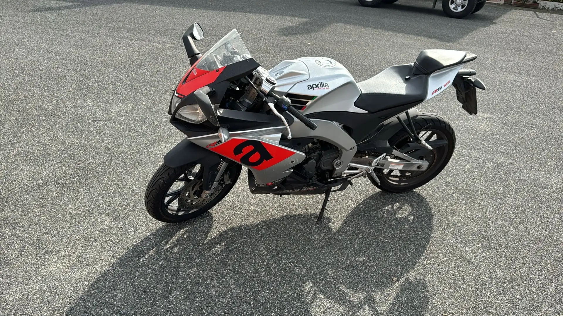 Aprilia RS 125 sportiva - 2