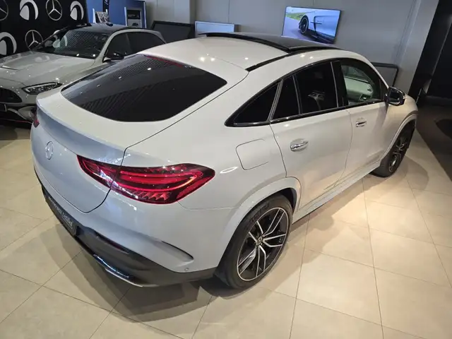 Mercedes-Benz Gle view 14