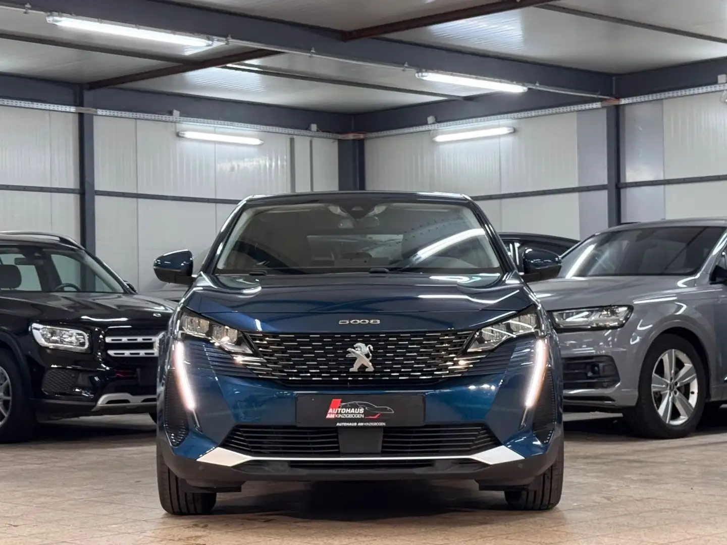 Peugeot 5008 PureTech S&S BUSINESS*7SITZ*APP*LANE*1.HAND Blau - 2