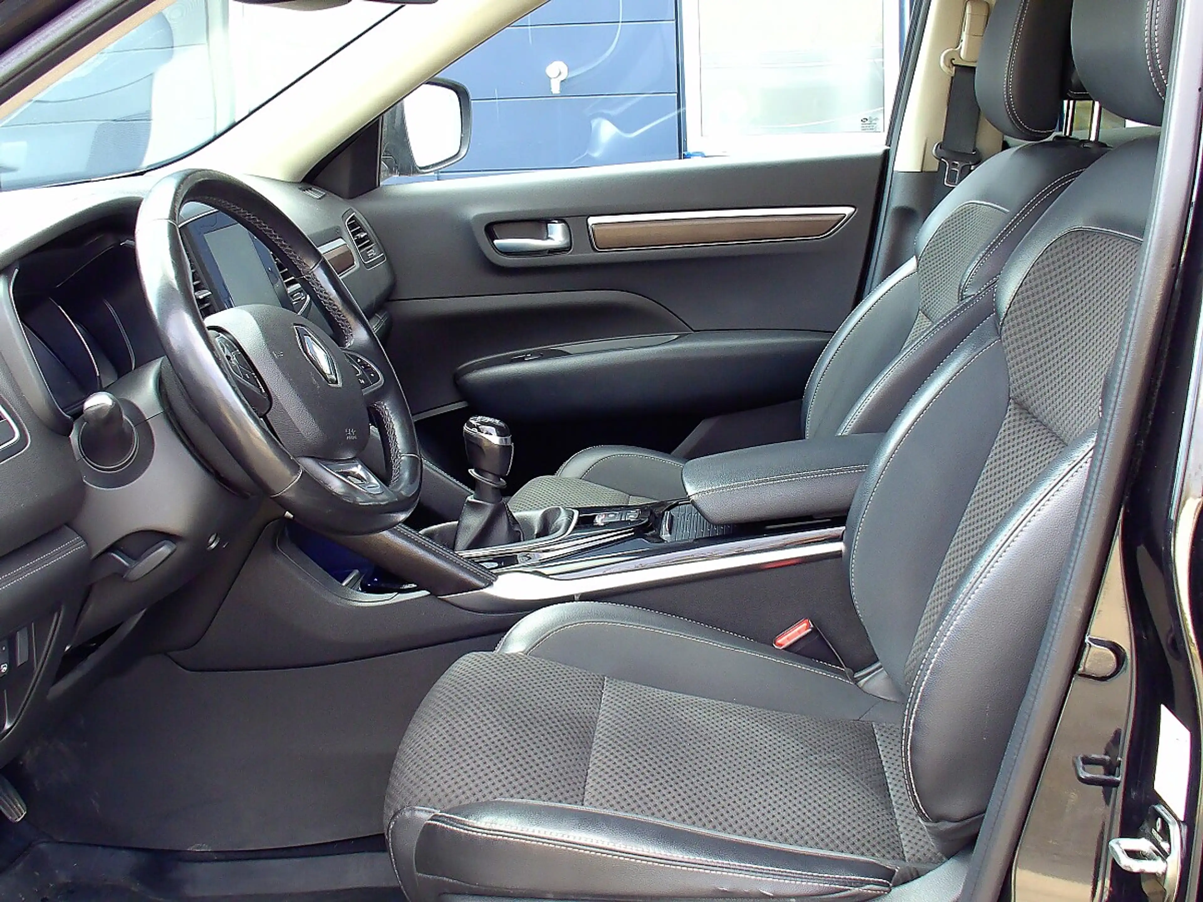 Renault Koleos dCi 175 4WD — photo 6