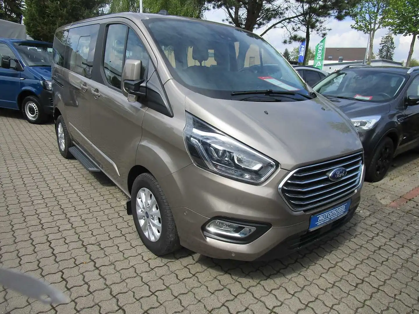 Ford Tourneo Custom 320 L1/1.0 EB PHEV Titanium/Xenon/Navi Plateado - 1