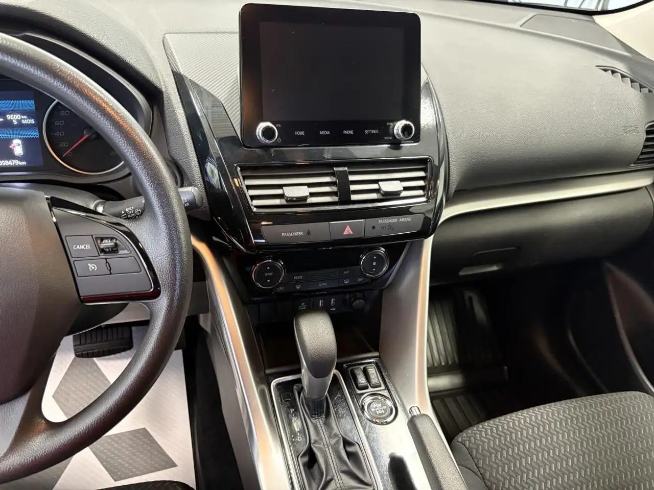 Mitsubishi Eclipse Cross снимка Mitsubishi Eclipse Cross