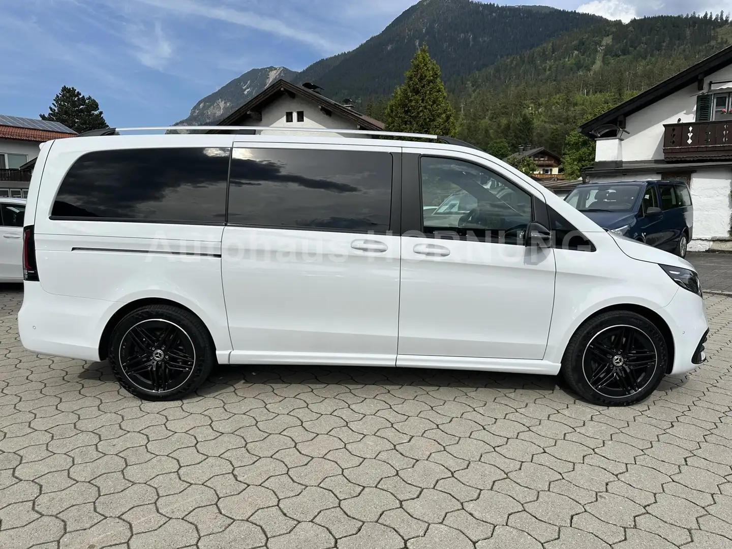 Mercedes-Benz V 250 V 250d 4M AVANTGARDE L AMG DISTR AIR NIGHT LIEGE Weiß - 2
