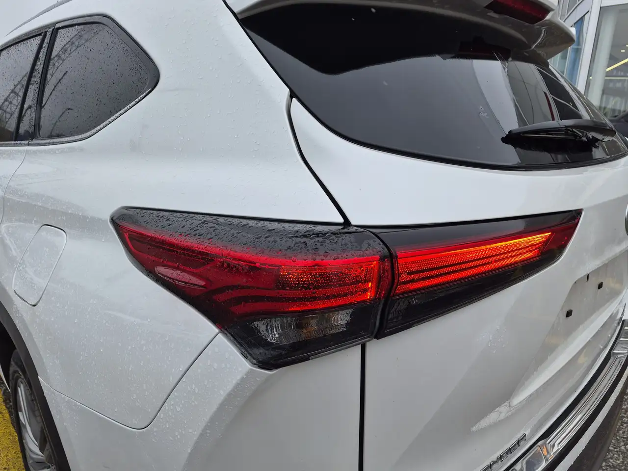 Toyota Highlander снимка Toyota Highlander