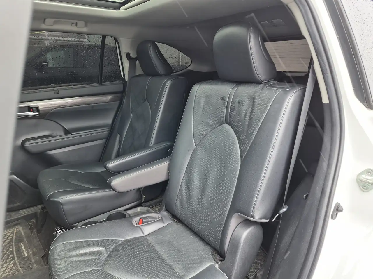 Toyota Highlander снимка Toyota Highlander