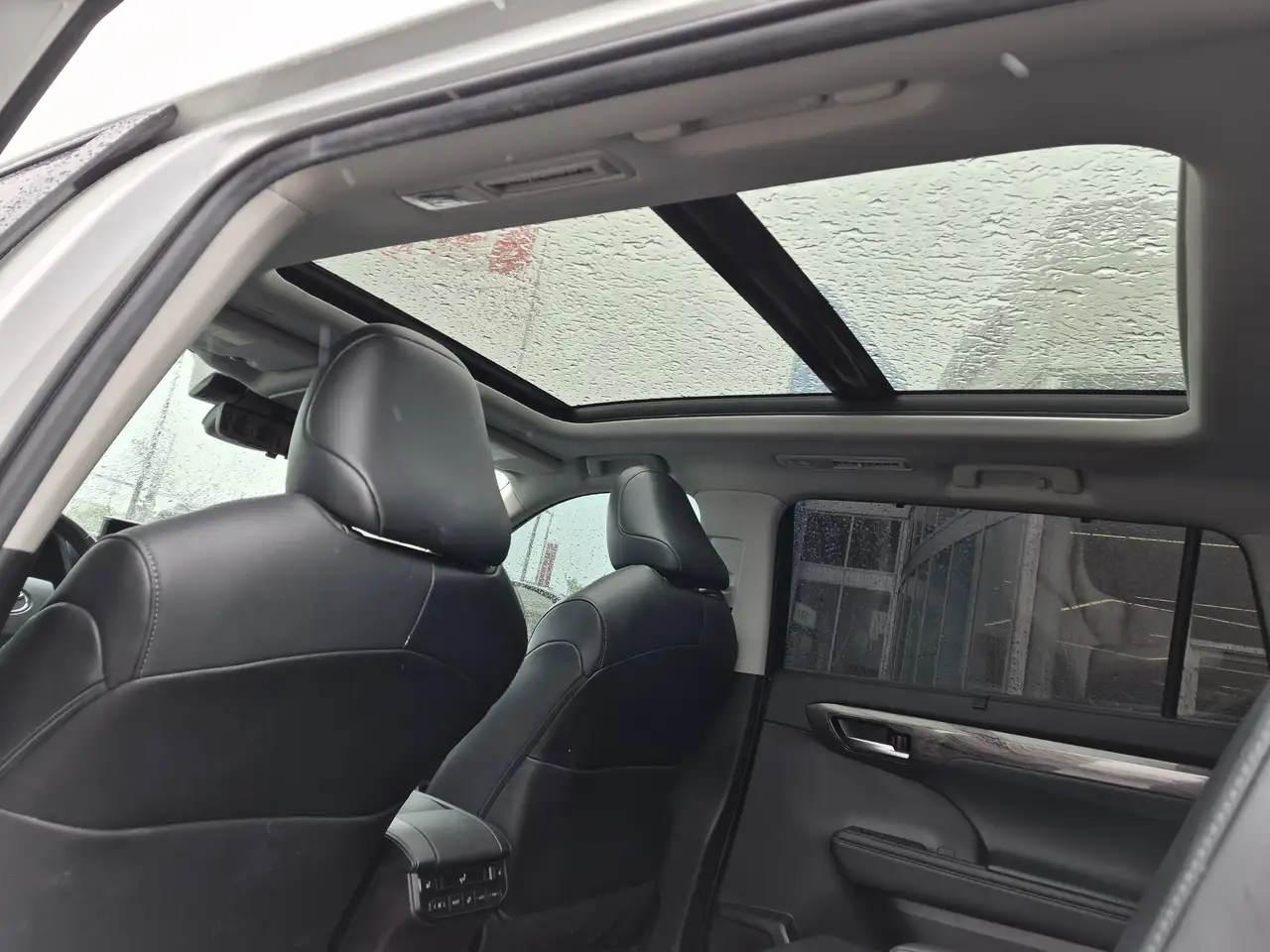 Toyota Highlander снимка Toyota Highlander
