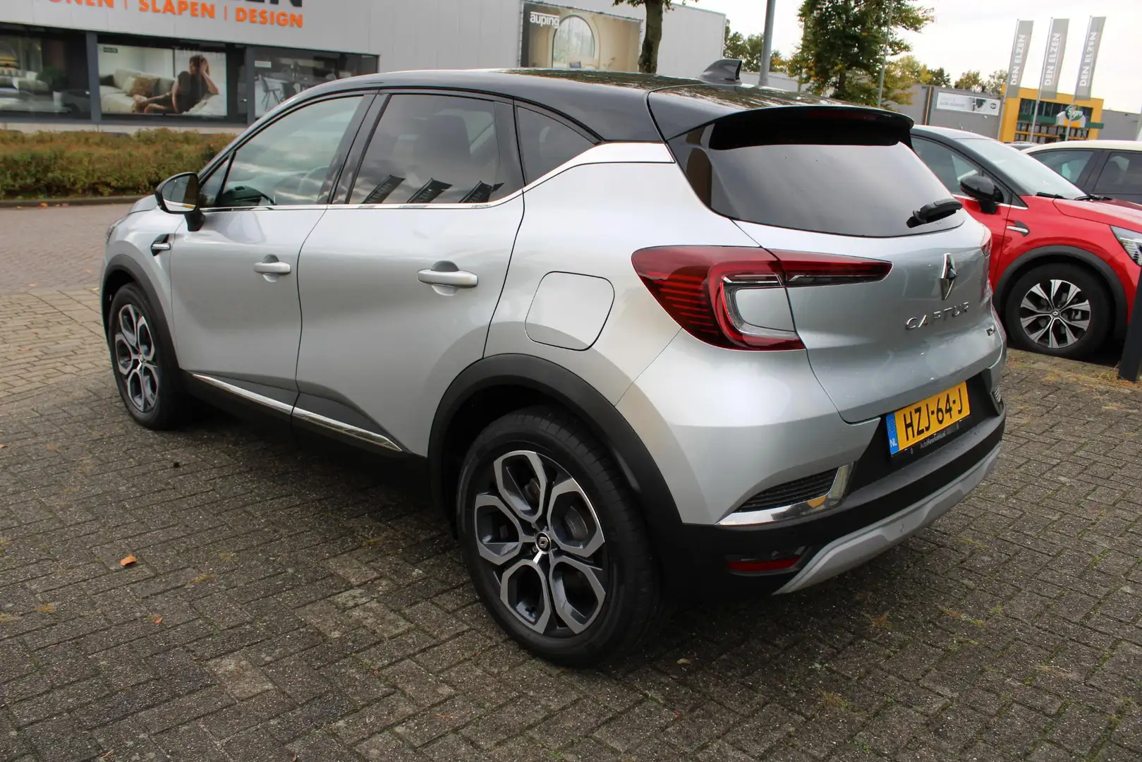 Renault Captur E-Tech plug-in hybrid 160 Intens Automaat l 8.7" E Gris - 2