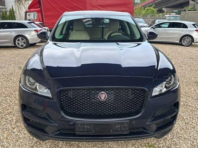 Jaguar F-Pace Prestige AWD — photo 9