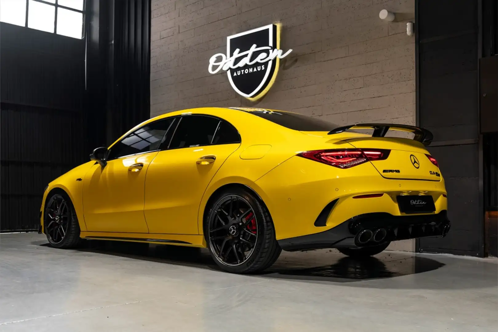 Mercedes-Benz CLA 45 AMG S 4Matic+ 8G-DCT Amarillo - 2