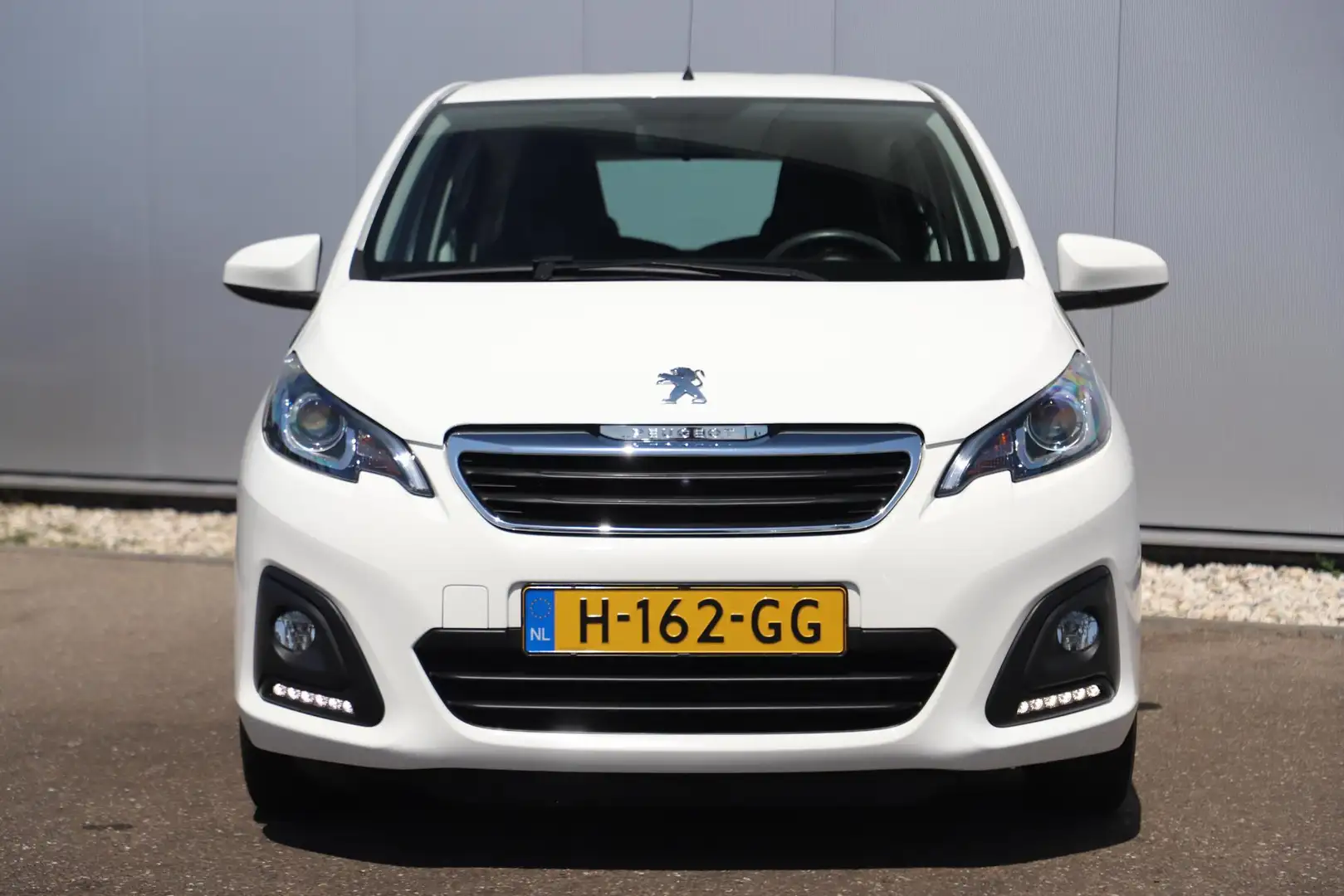 Peugeot 108 1.0 e-VTi Active NAP! Airco Radio Bluetooth Elektr Weiß - 2