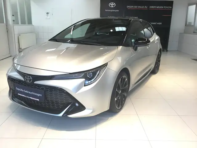 Toyota Corolla 2,0 Hybrid GR-S