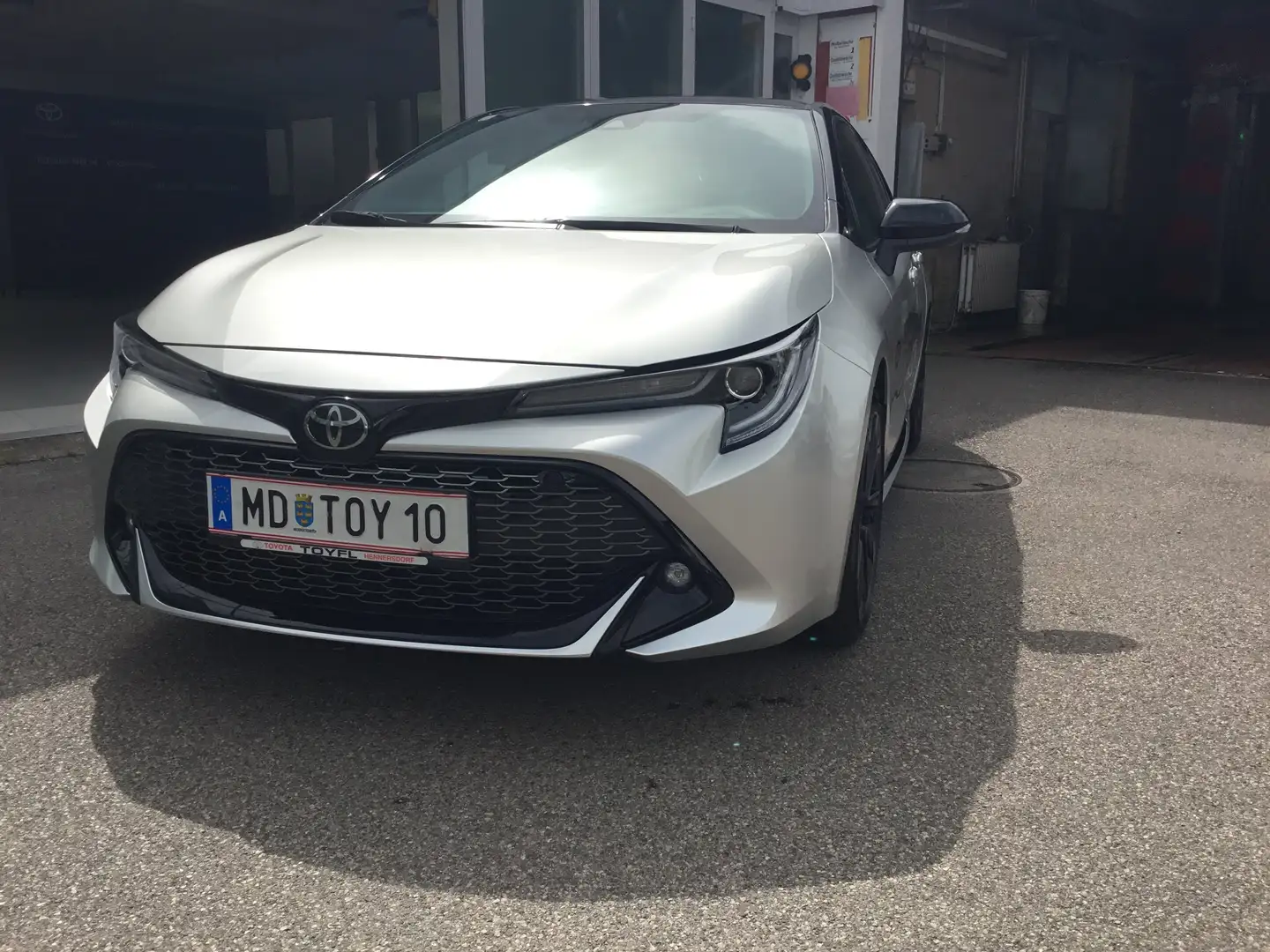 Toyota Corolla 2,0 Hybrid GR-S Zilver - 2