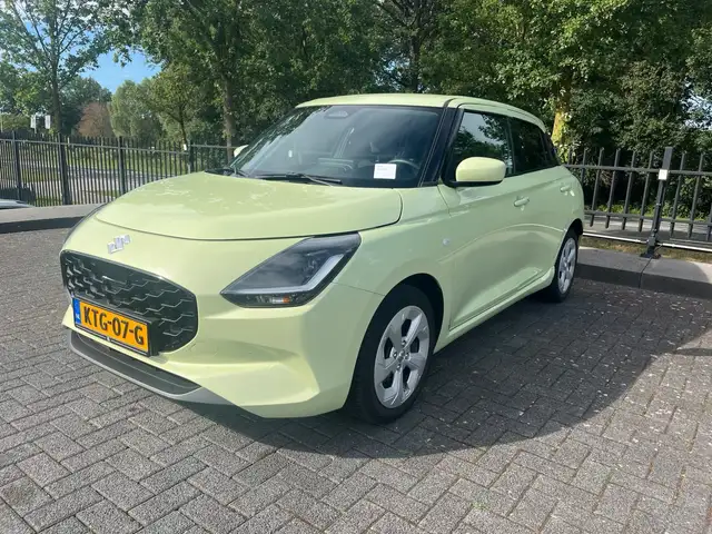 Suzuki Swift 1.2 82PK | Navi | Camera | PDC | Stoelverw. | ACC