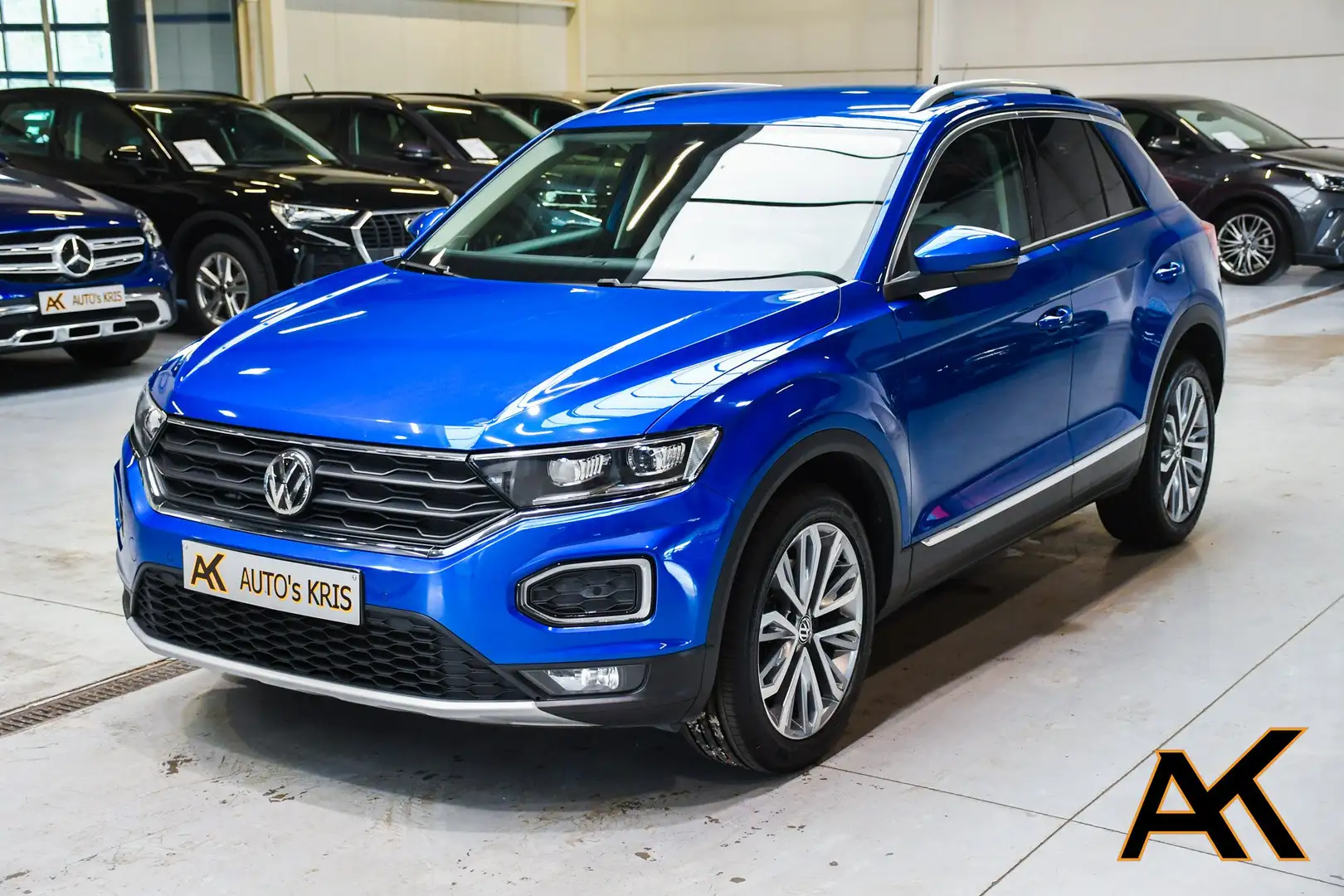 Volkswagen T-Roc 1.5 TSI ACT Style - NAVI / SMARTLINK / ACC / PDC Blauw - 1