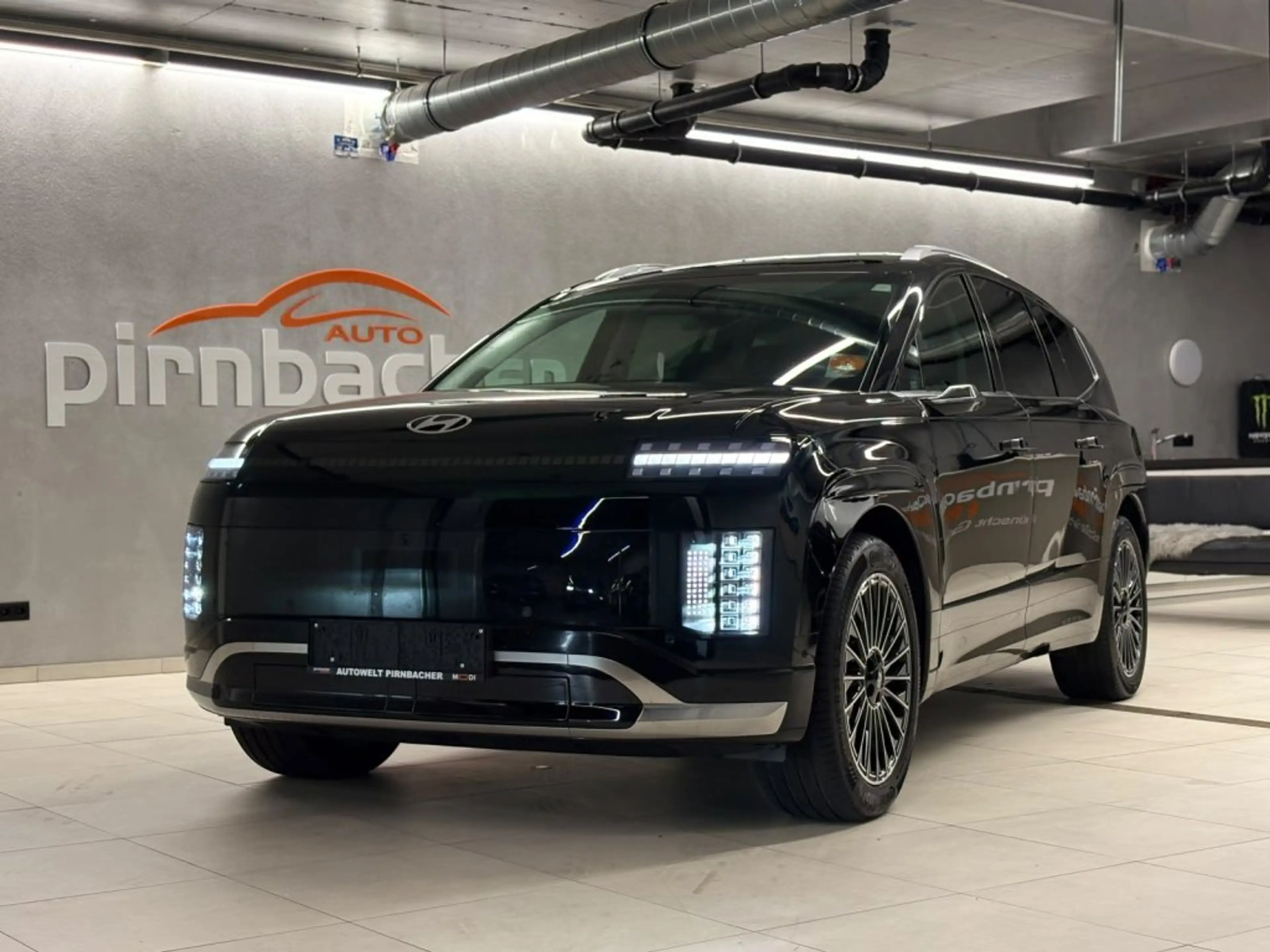 Hyundai IONIQ 9 Calligraphy 110 kWh 4WD 96c61-P3-O2/3