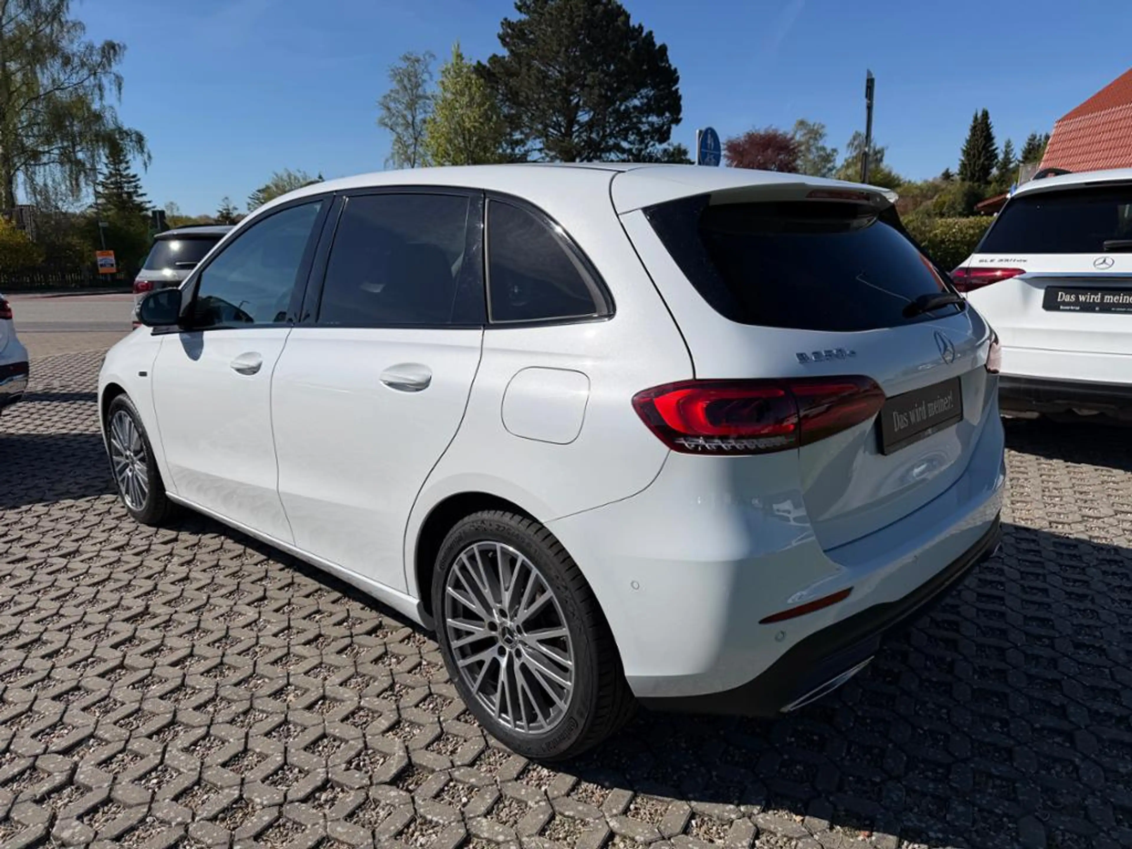 Mercedes-Benz B 250 e NIGHT PROGRESSIVE KAMERA SPUR PDC SHZ — photo 6