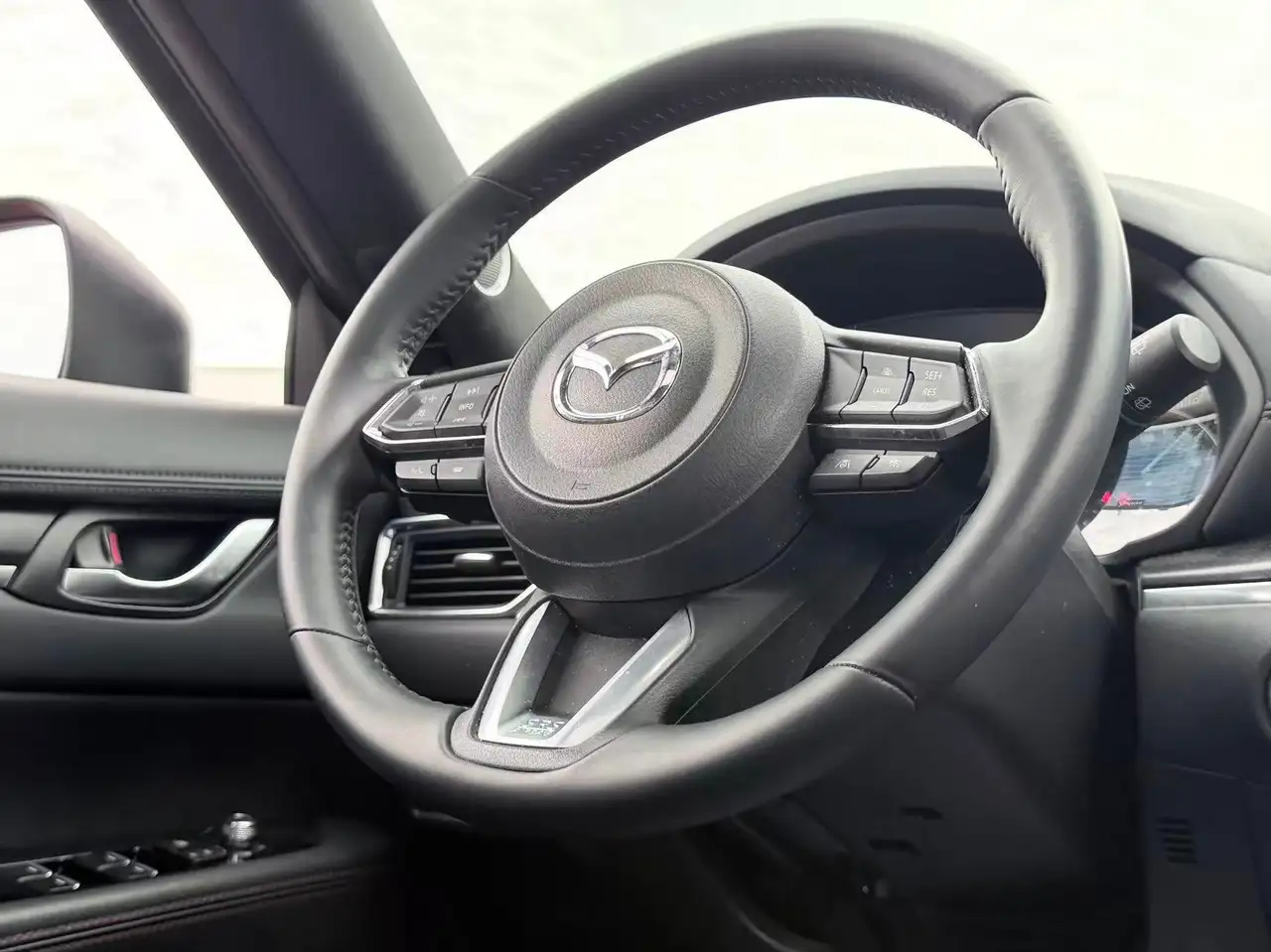 Mazda CX-5 photo Mazda CX-5