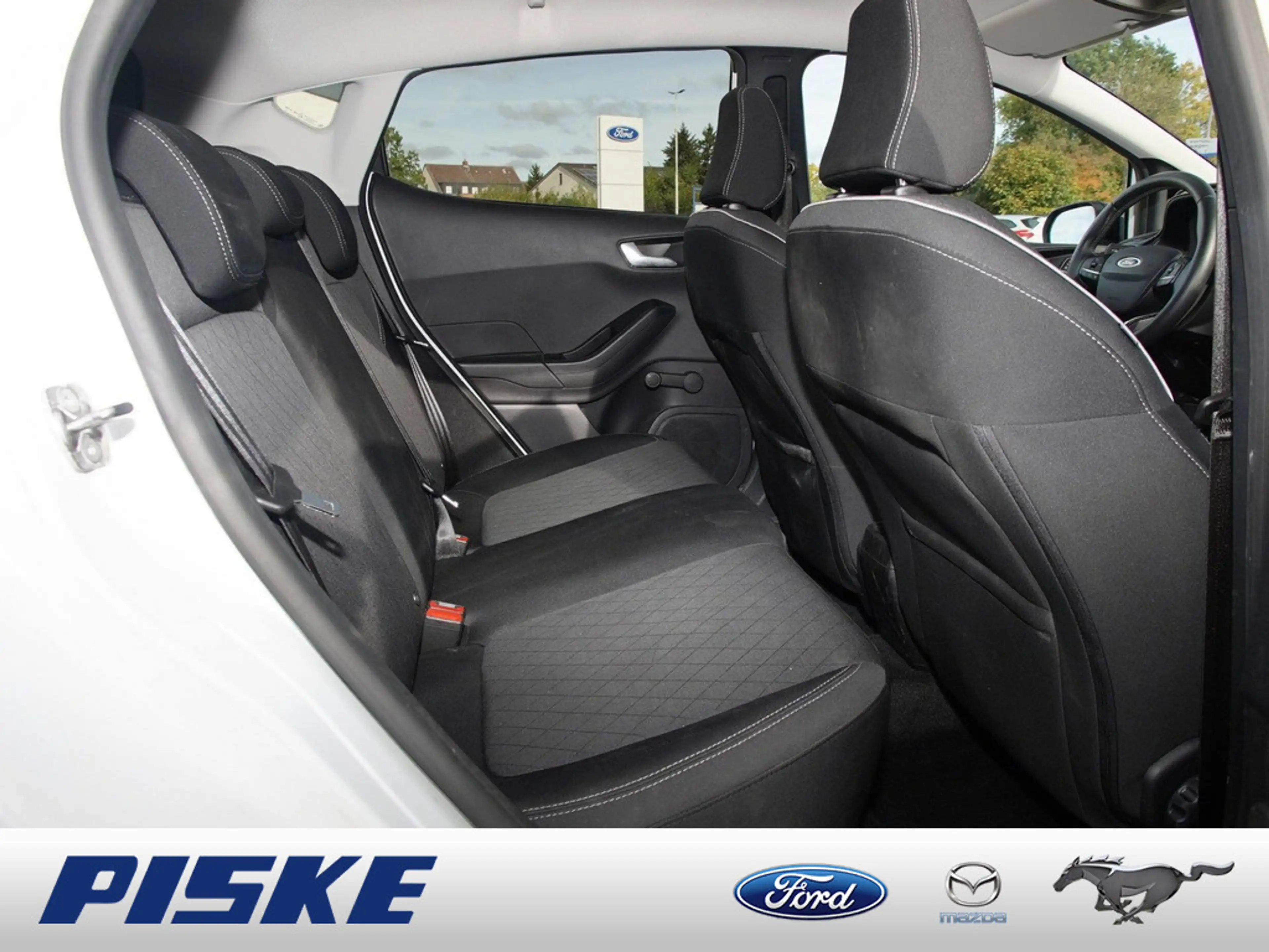 Ford Fiesta ACTIVE beh.WSS KLIMA SYNC PDC SHZ NAVI — photo 4
