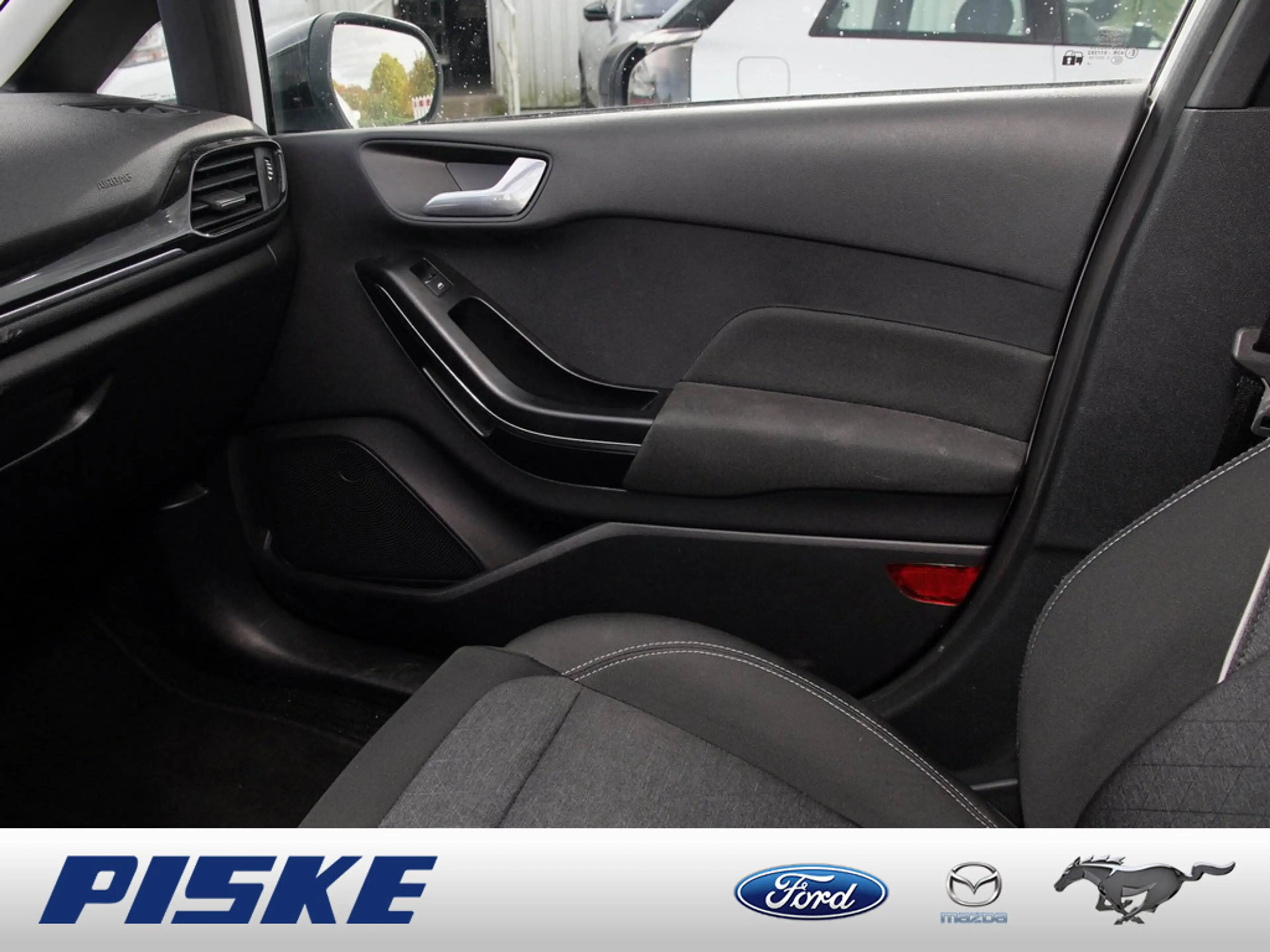 Ford Fiesta ACTIVE beh.WSS KLIMA SYNC PDC SHZ NAVI — photo 12
