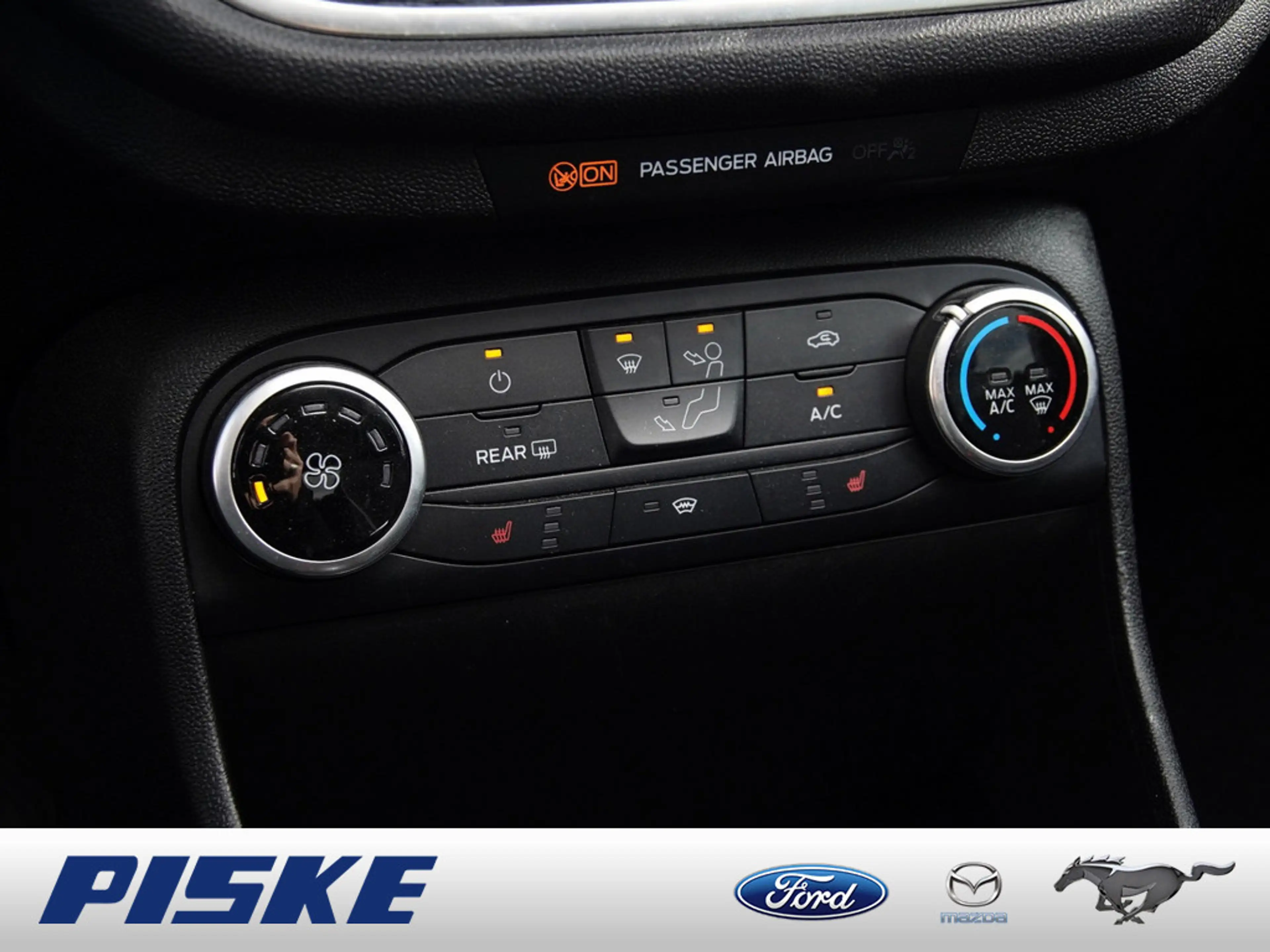 Ford Fiesta ACTIVE beh.WSS KLIMA SYNC PDC SHZ NAVI — photo 10