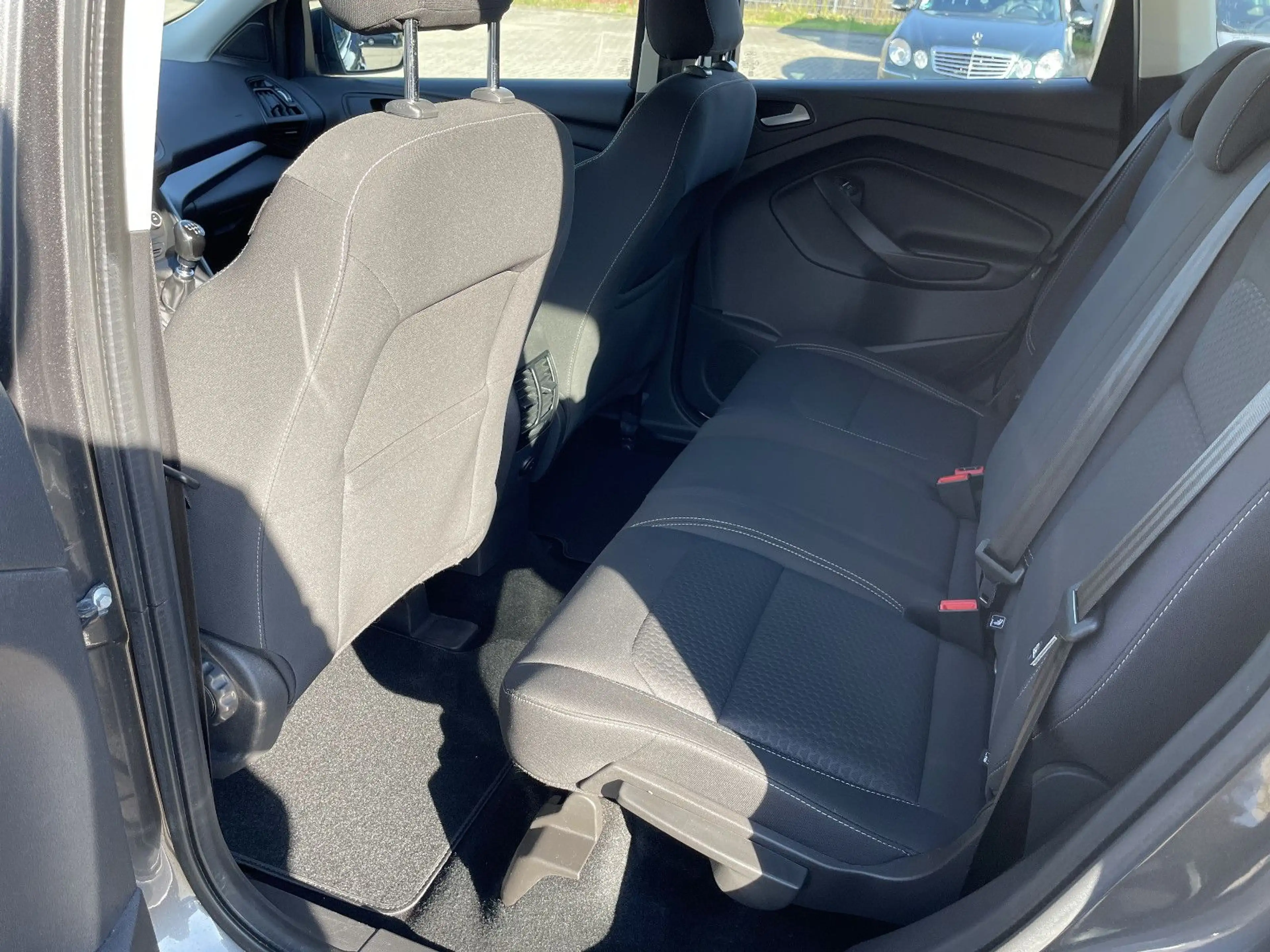 Ford Kuga Cool & Connect — photo 10