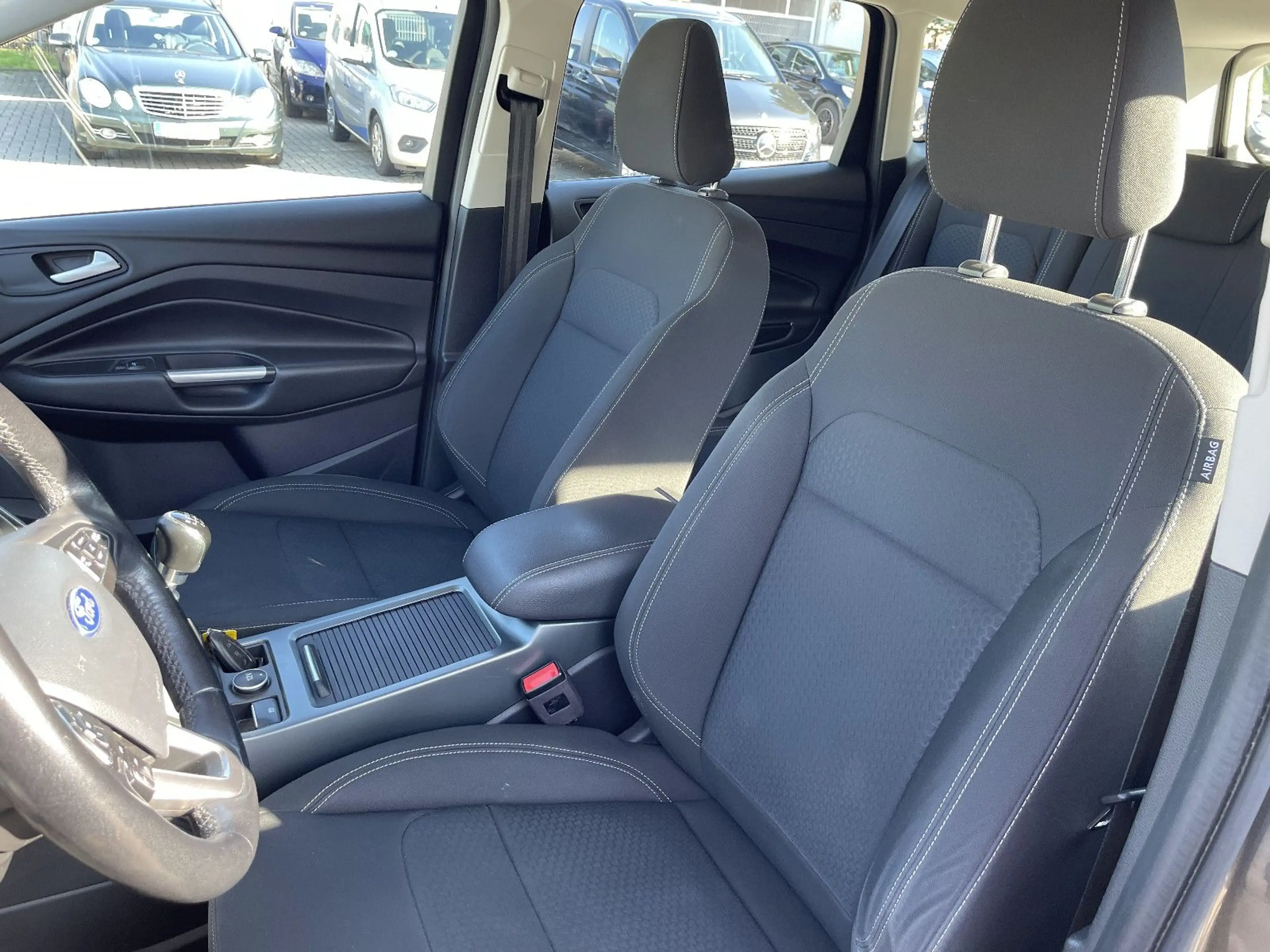 Ford Kuga Cool & Connect — photo 9