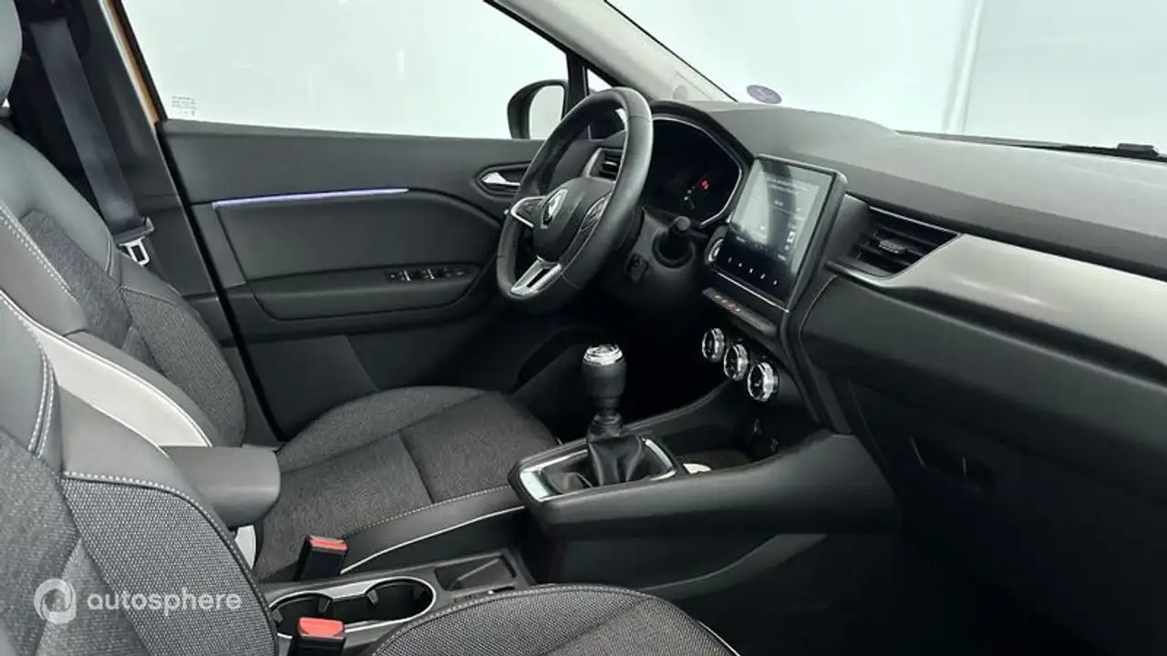 Renault Captur — photo 15