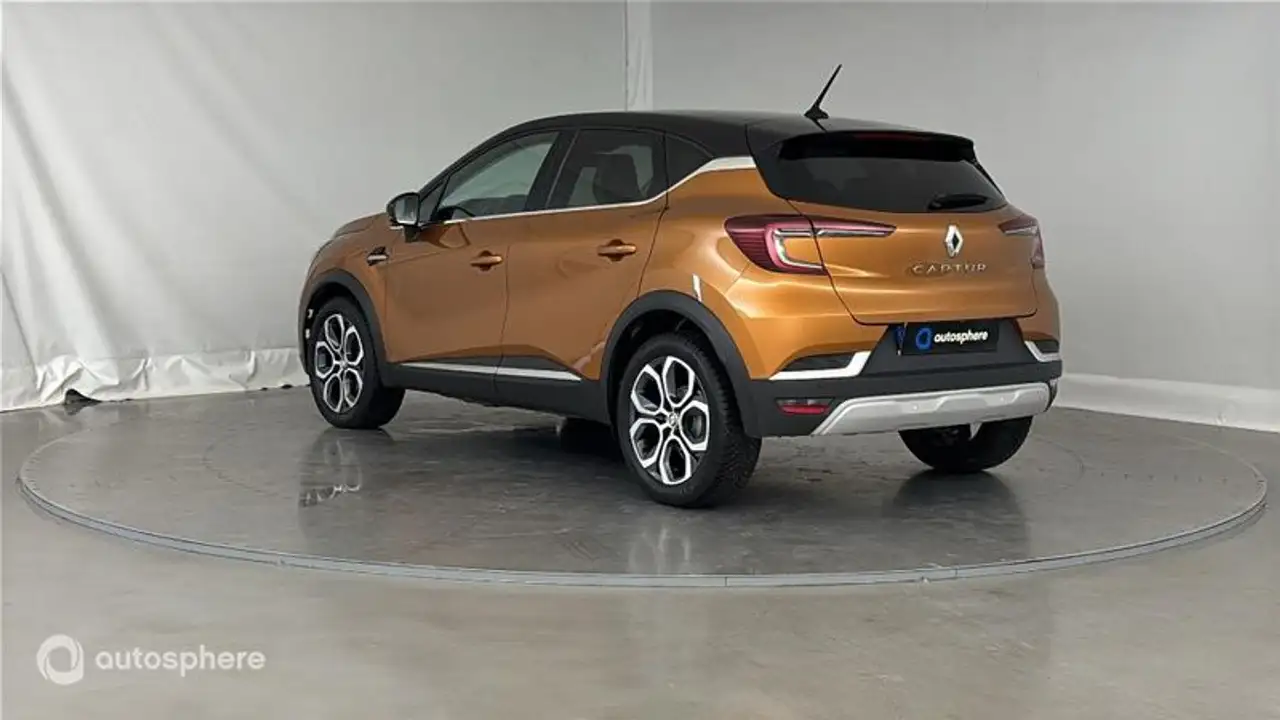 Renault Captur — photo 8