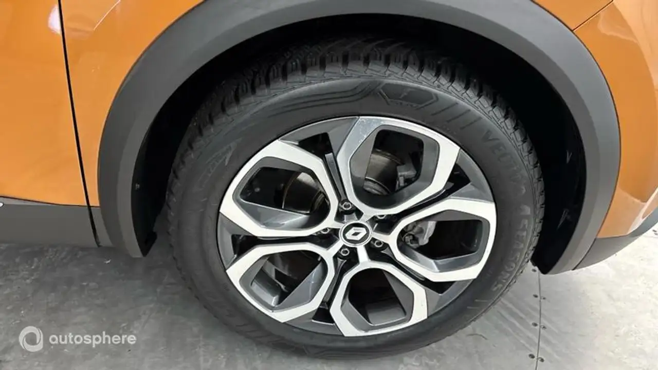 Renault Captur — photo 20