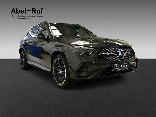 Mercedes-Benz 450 view 3