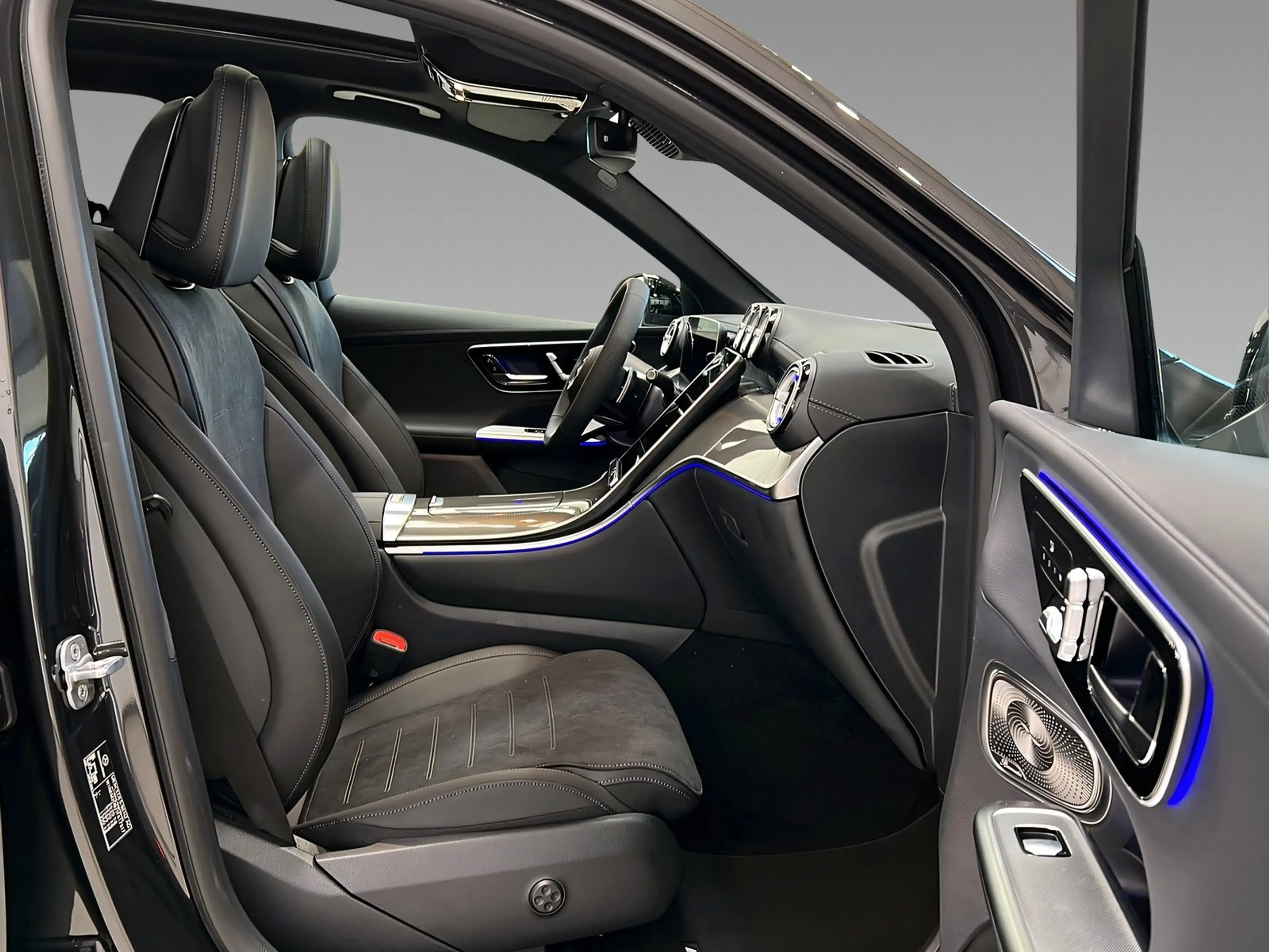 Mercedes-Benz GLC 450 d 4M AMG+DISTR+NIGHT+Burme+Memo+AHK+360° — photo 14