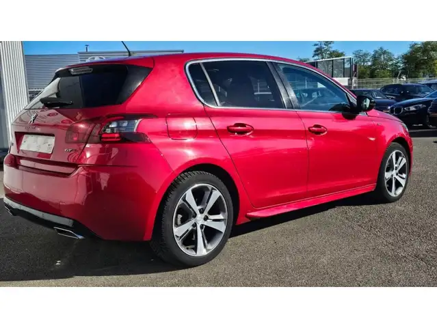 Peugeot 308 view 3