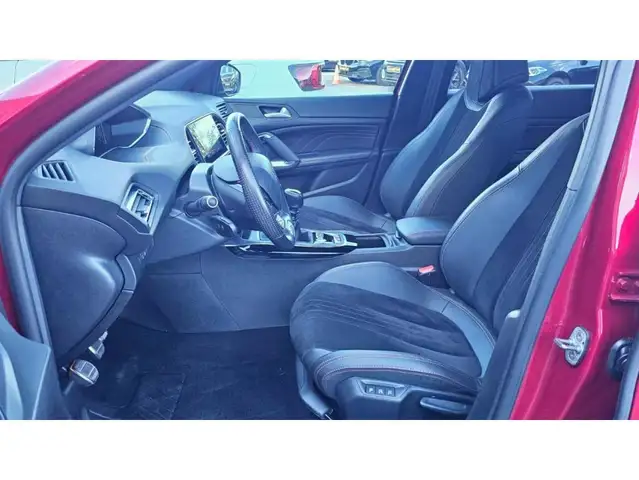 Peugeot 308 view 13
