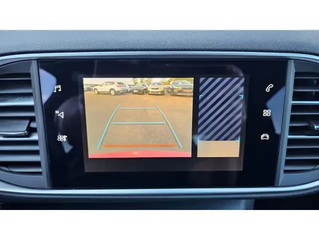 Peugeot 308 view 11