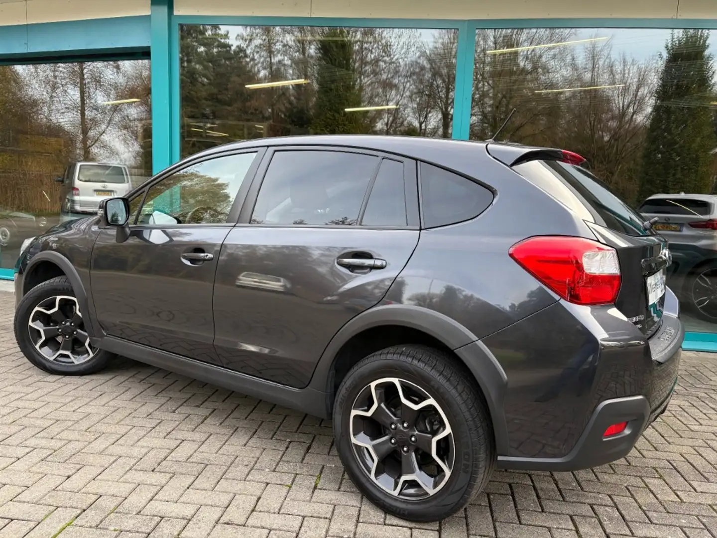 Subaru XV 2.0i LUXURY AWD AUTOMAAT Camera, Cruise, Climate, Gris - 2