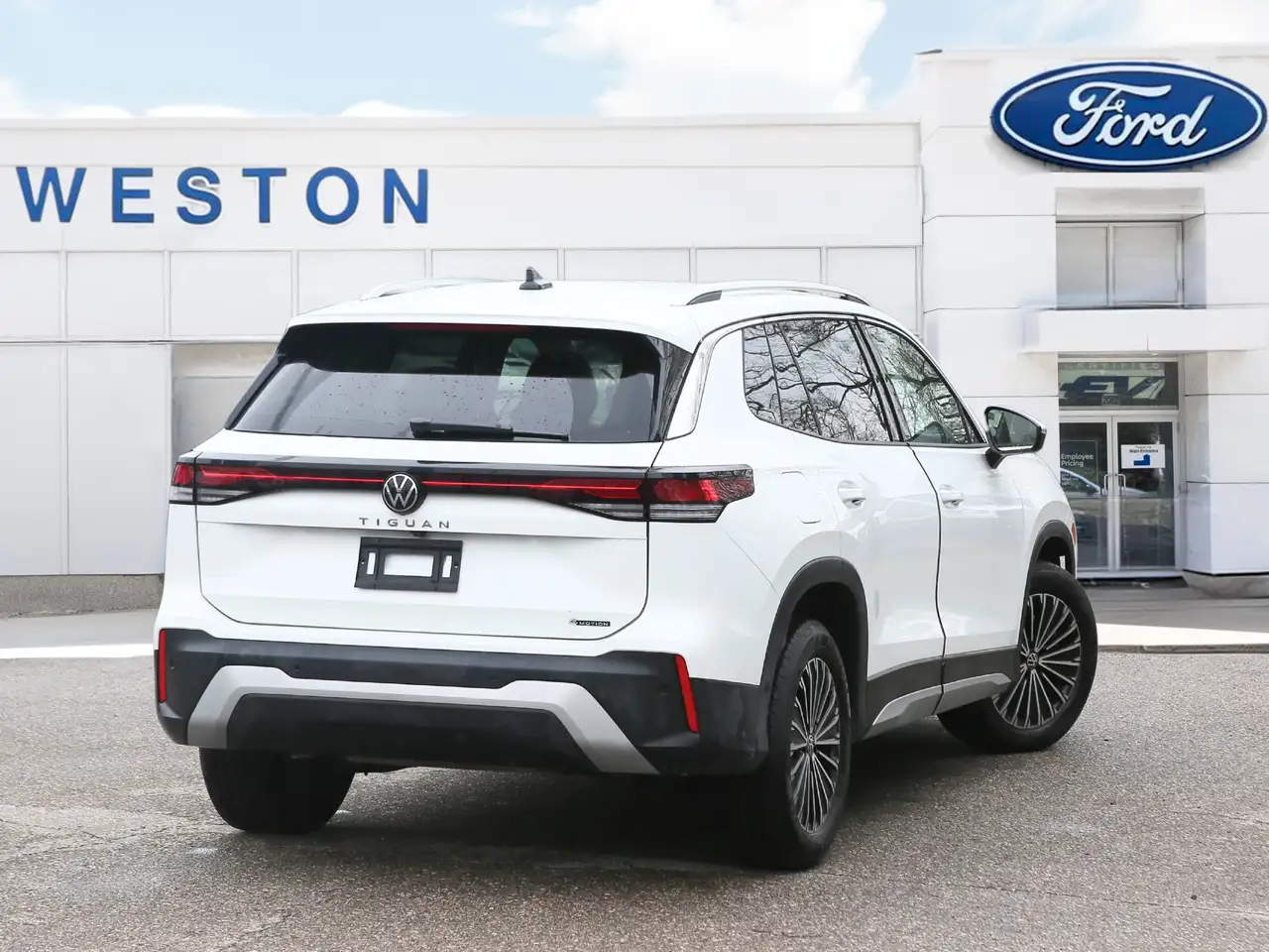 Volkswagen Tiguan снимка Volkswagen Tiguan